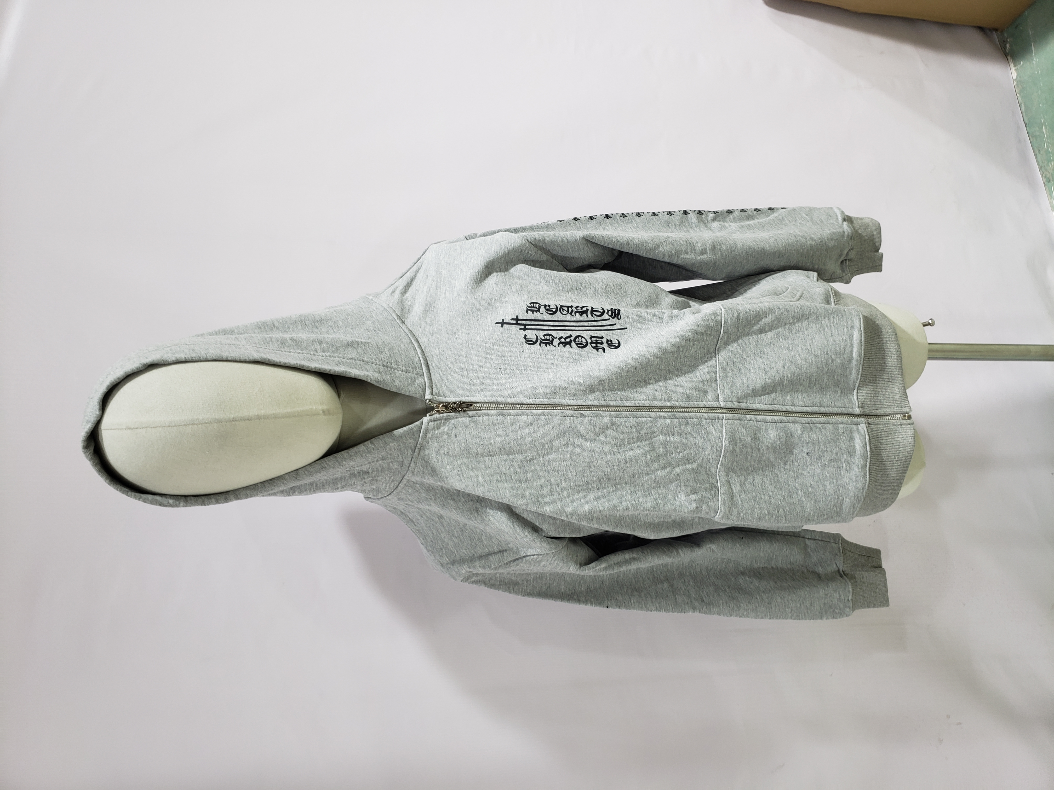 CHROME HEARTS Hoodie 8555 review Stockxkicks 01