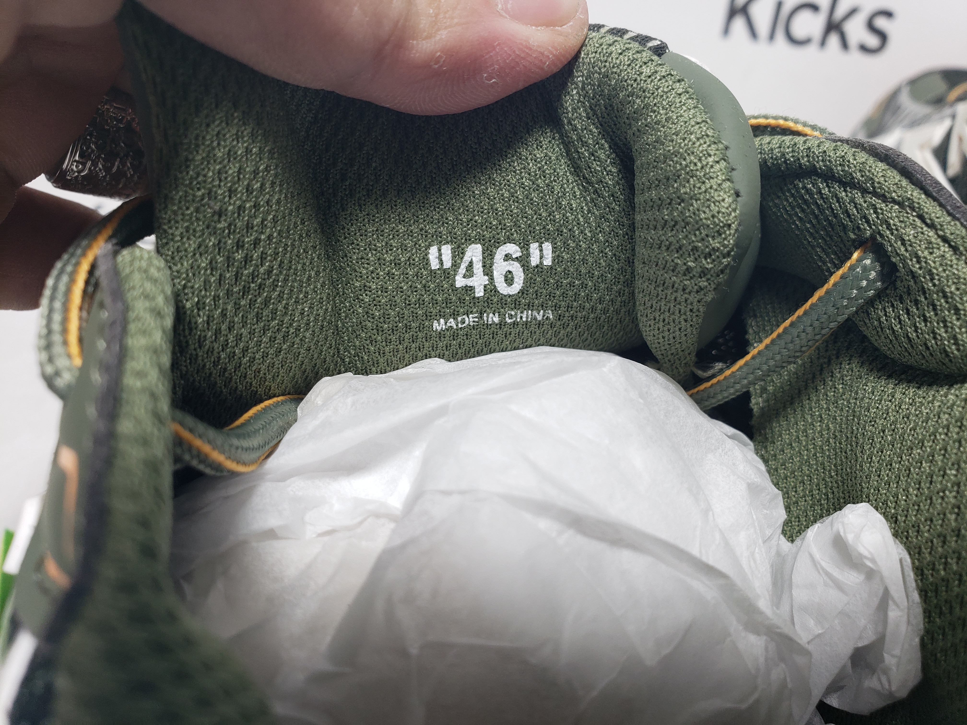 Off White Be Right Back Sneakers Military Green OMIA295F24 FAB00 10009 review Stockxkicks 03