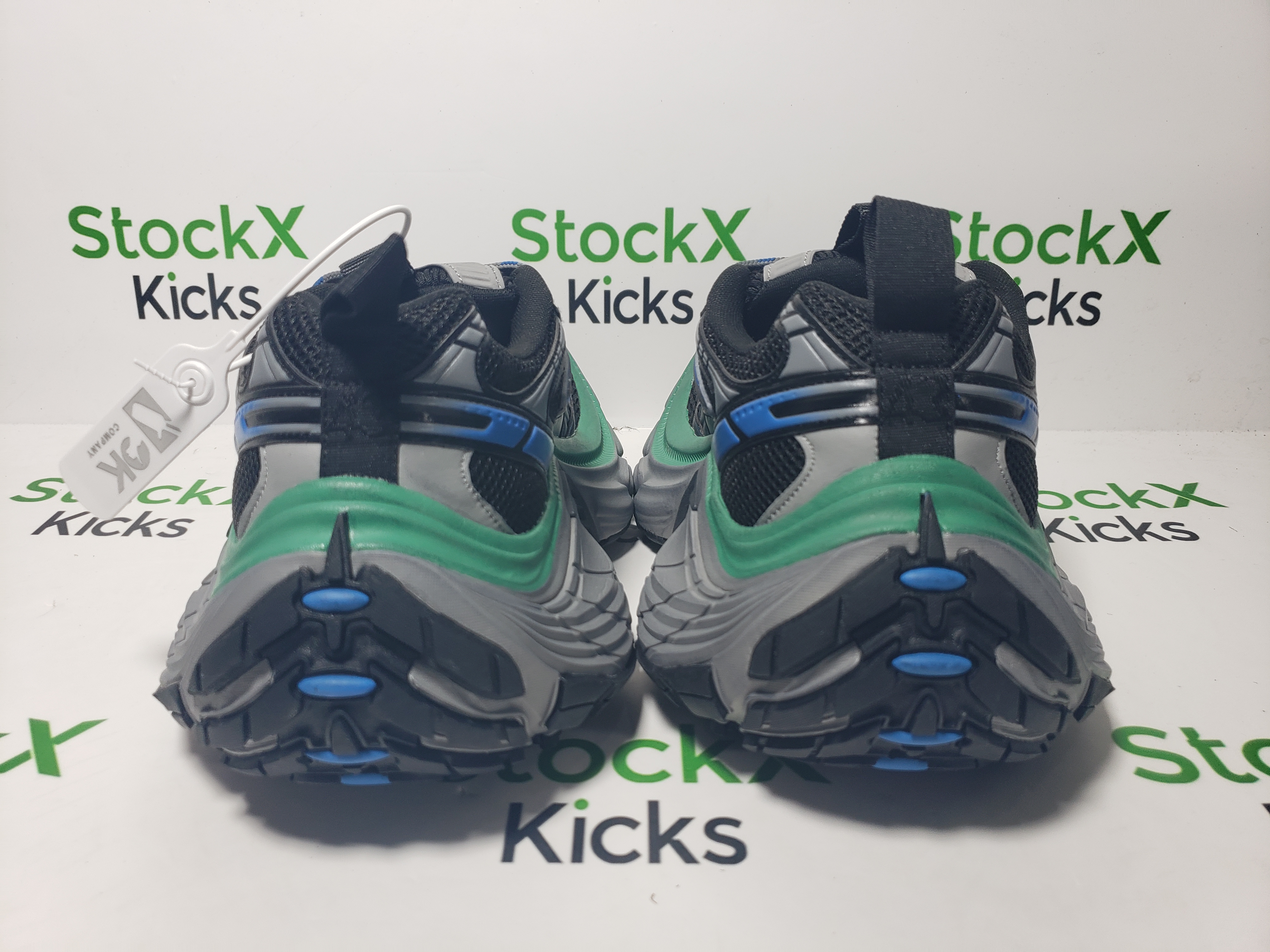 Balenciaga 10XL Sneaker In Black/Blue/Green 784342 W2MV2 1143 review Stockxkicks 02