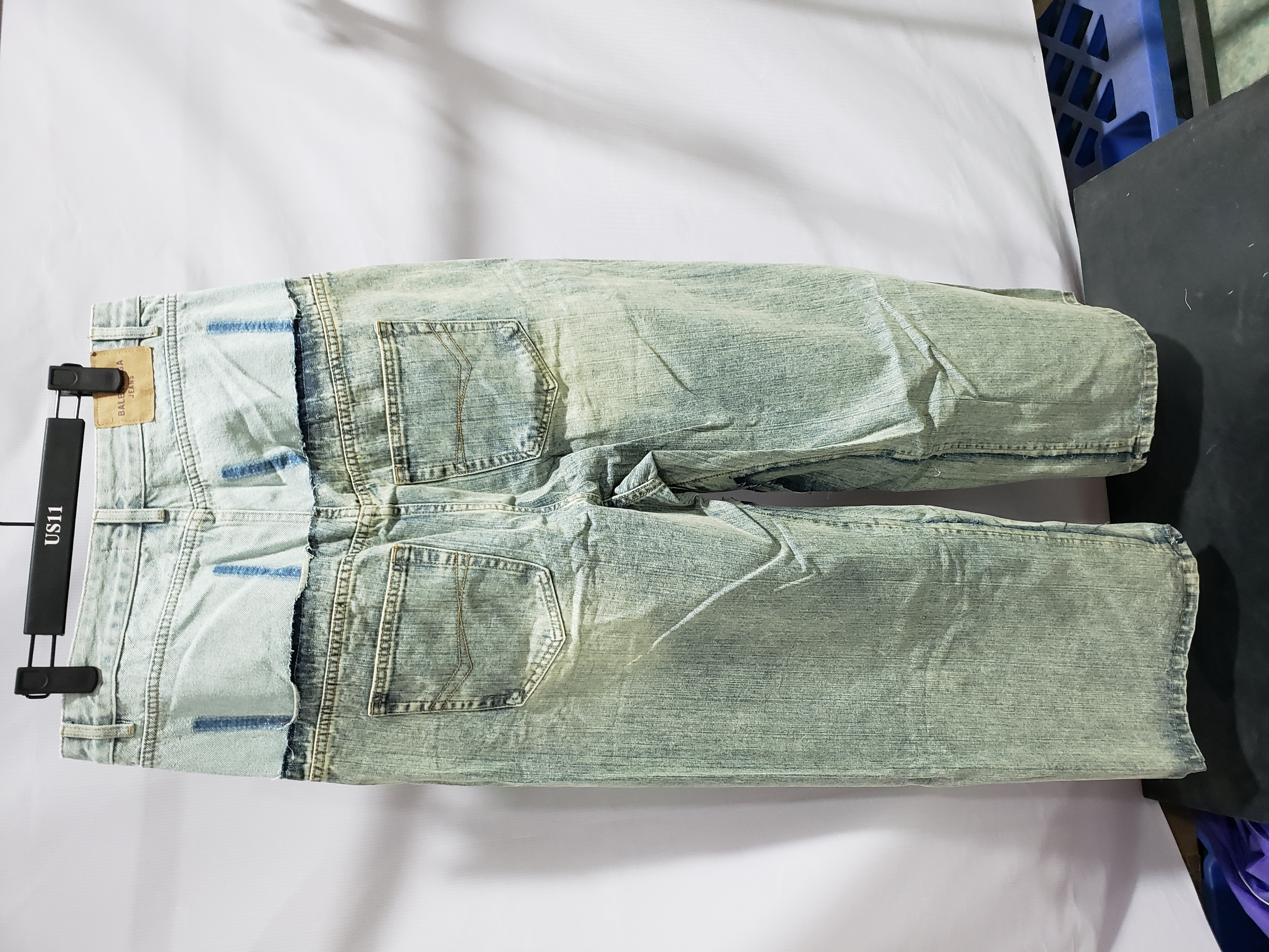 BALENCIAGA Cut-up Baggy Jeans Pants Blac/Blue 805094TRW918700 review Stockxkicks 01