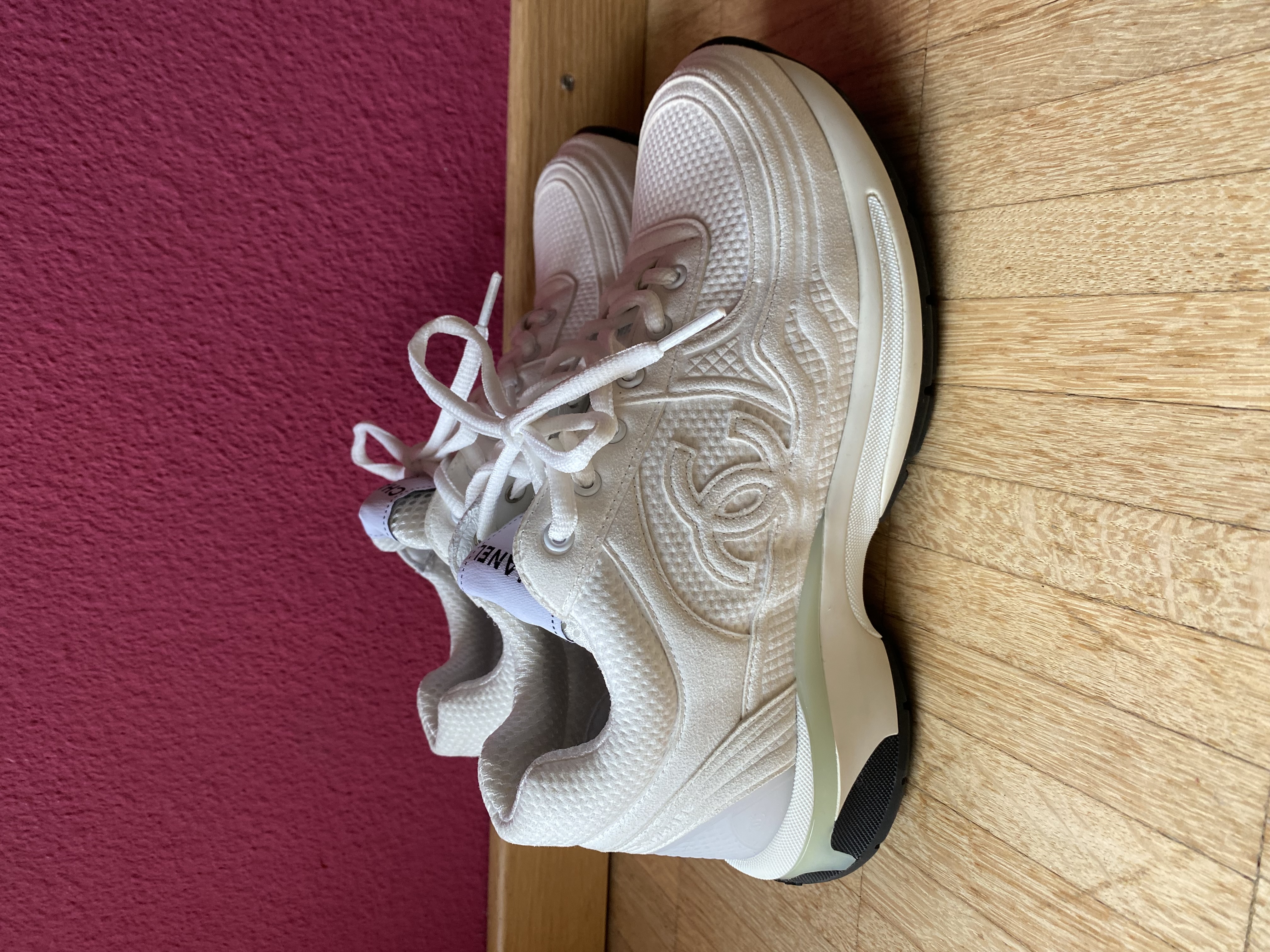 Chanel CC Logo Sneaker White review Sarah 00