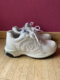 Chanel CC Logo Sneaker White review Sarah 01