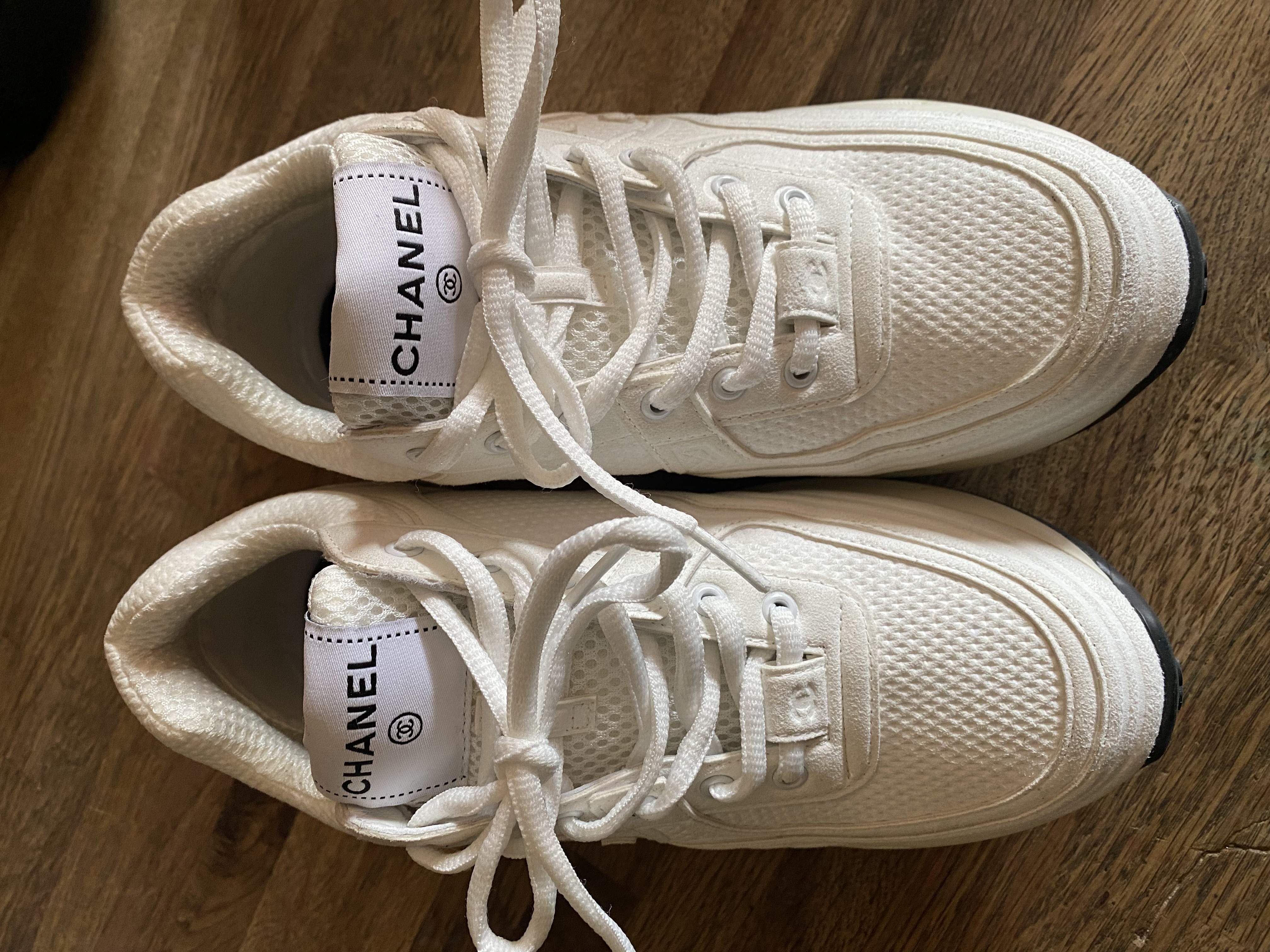 Chanel CC Logo Sneaker White review Sarah 01