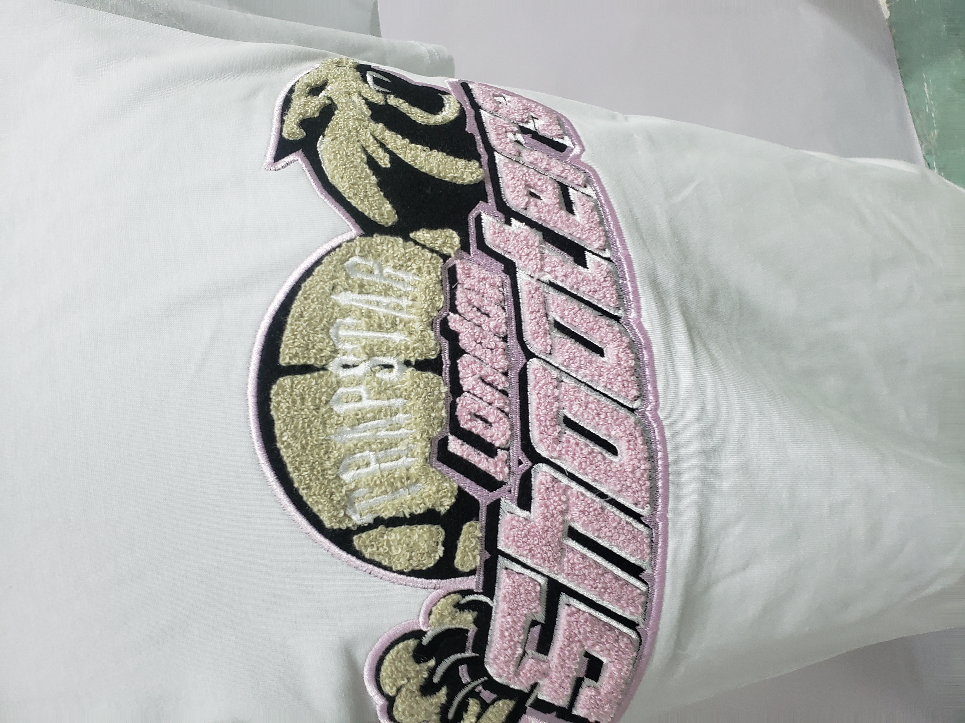 Trapstar Shooters Chenille Short Set White/Pink review Stockxkicks 02