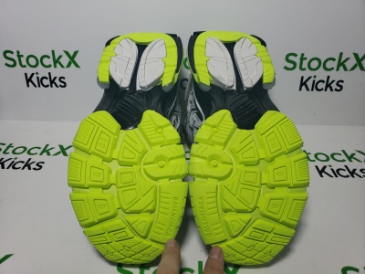 Balenciaga Runner White Neon Yellow 677402 W3RBP 1093 review Stockxkicks 04