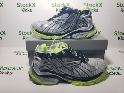 Balenciaga Runner White Neon Yellow 677402 W3RBP 1093 review Stockxkicks 06