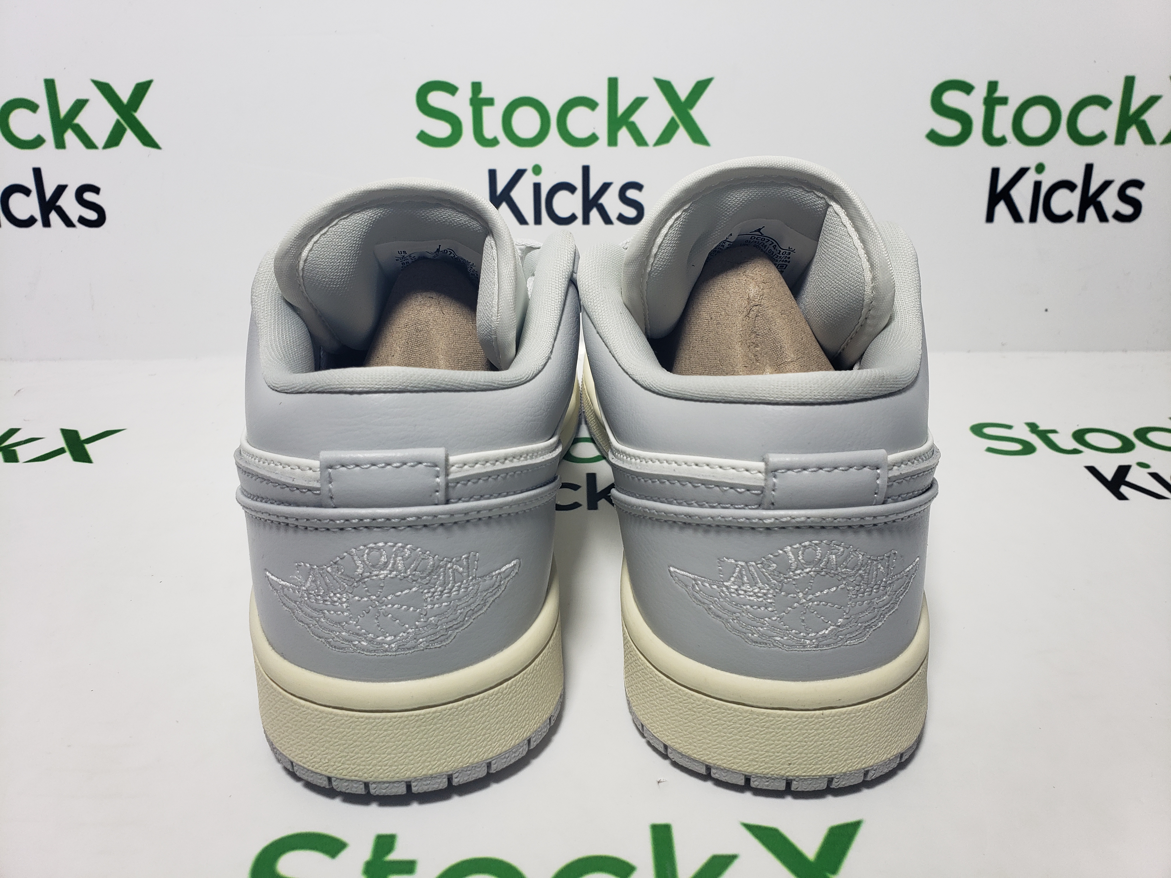 LJR Batch Air Jordan 1 Low "Light Grey/Sail" DC0774-103 review Stockxkicks 02