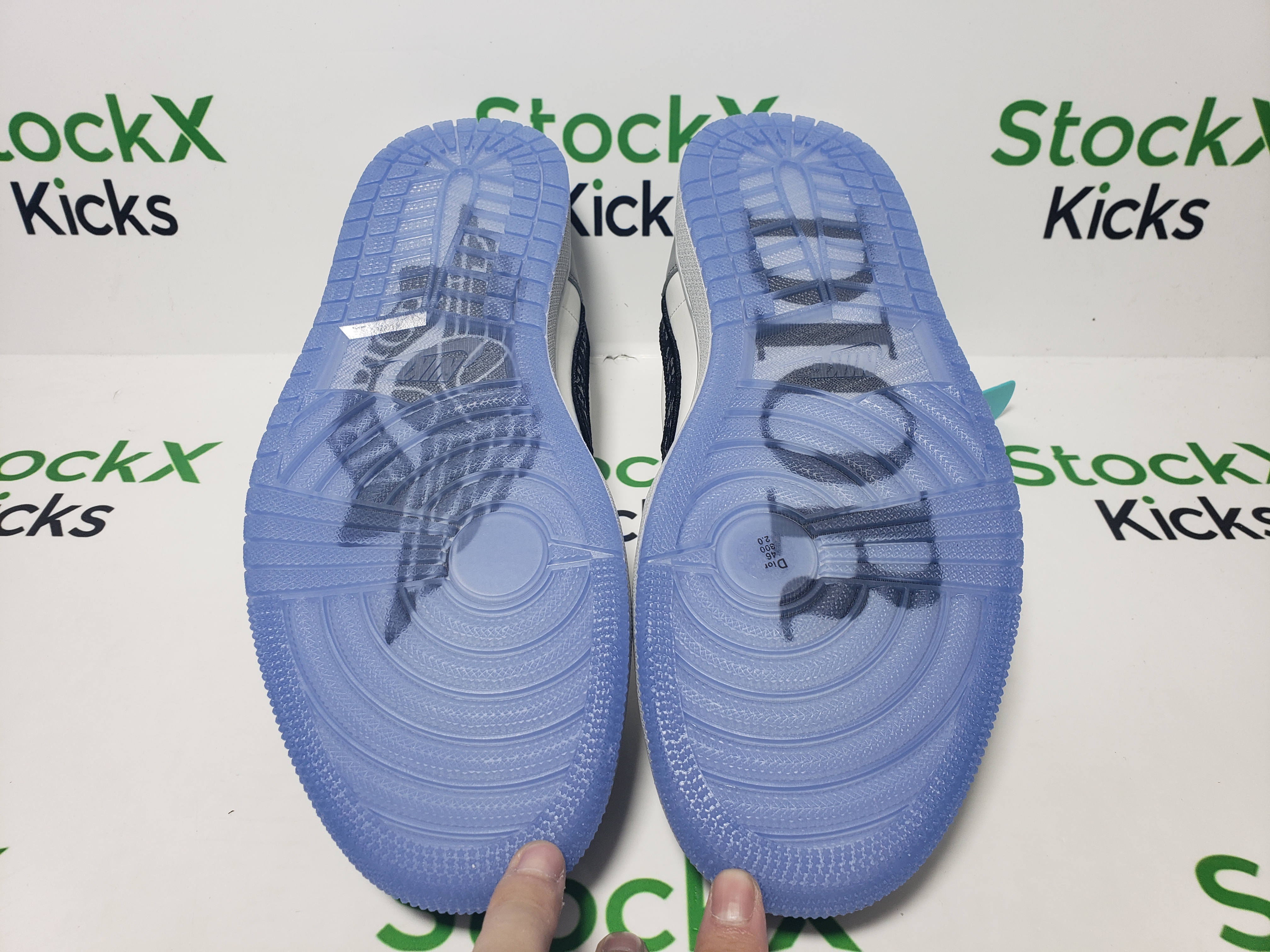 PK God Batch Air Jordan 1 Retro Low Dior CN8608-002 review Stockxkicks 04