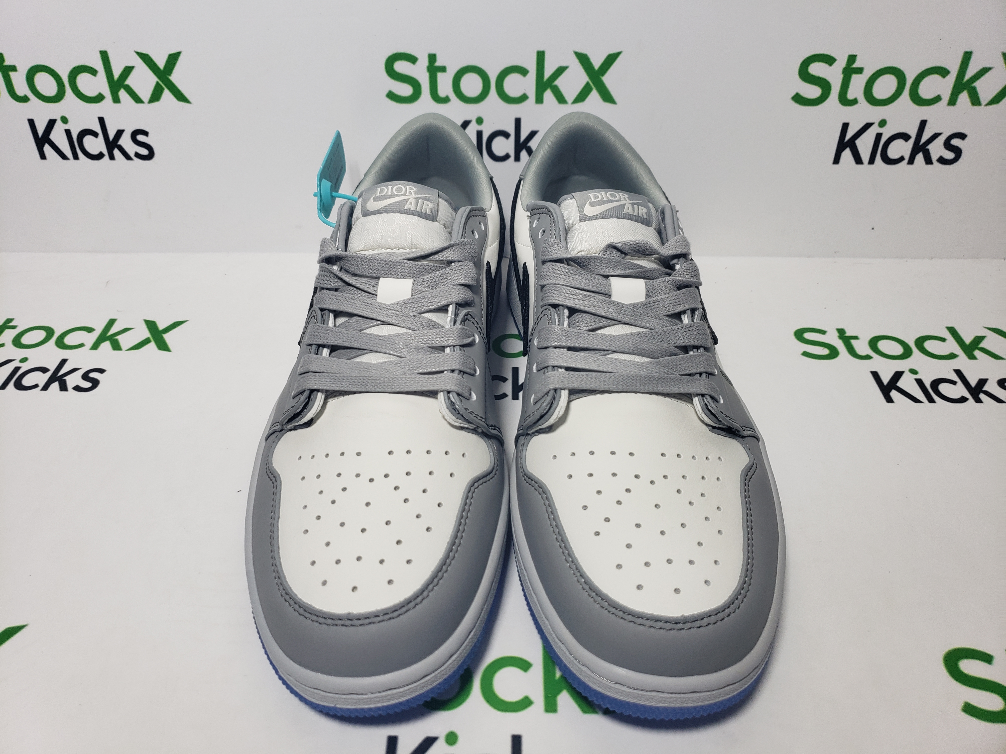 PK God Batch Air Jordan 1 Retro Low Dior CN8608-002 review Stockxkicks 01