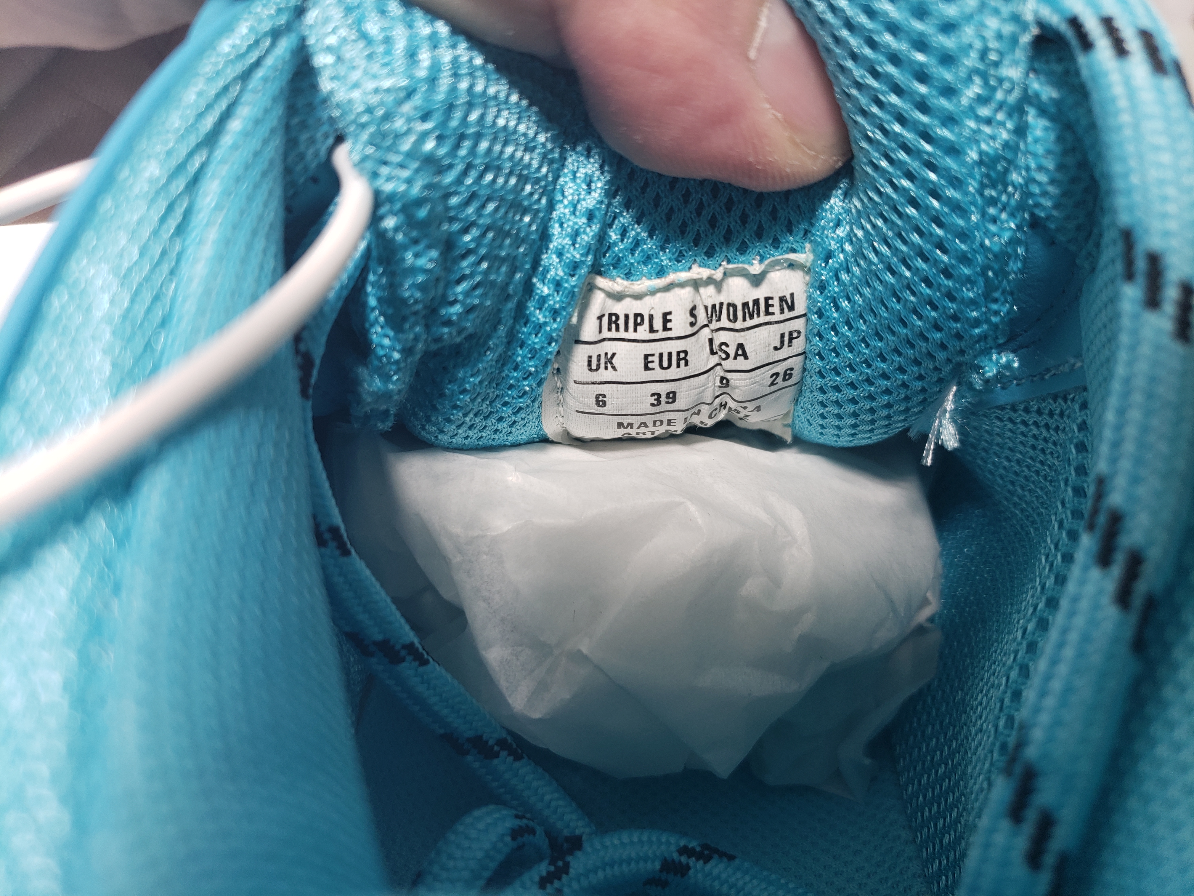 Balenciaga Triple S Cyanin 544351 W09O1 9008 review stockxkicks 03