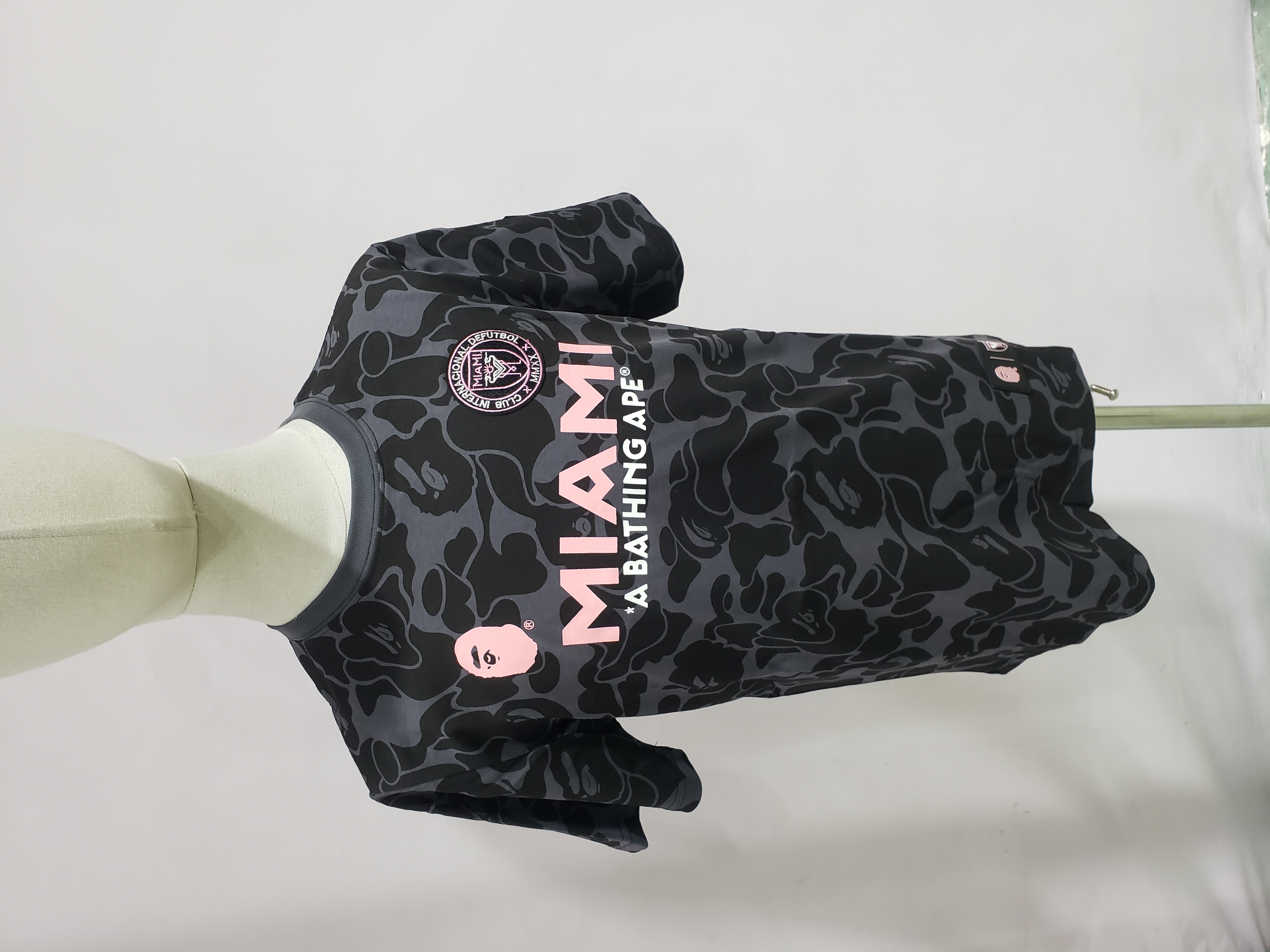 BAPE x Inter Miami CF Camo Tee Black T-shirt review stockxkicks 02