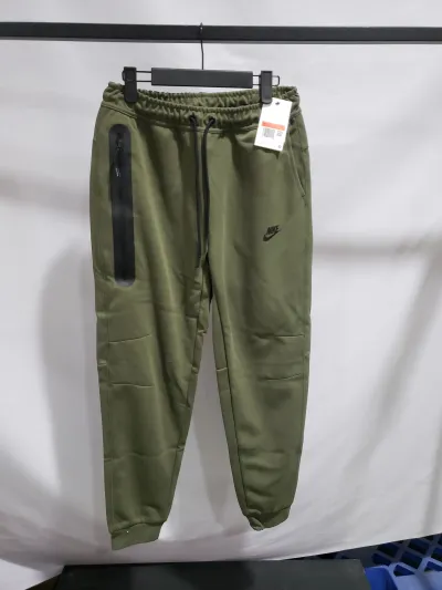 Nike Sportswear Tech Fleece Hoodie & Joggers Pant Set Black/Grey/Army Green/Khaki YZ FB7922 8002 review stockxkicks 05