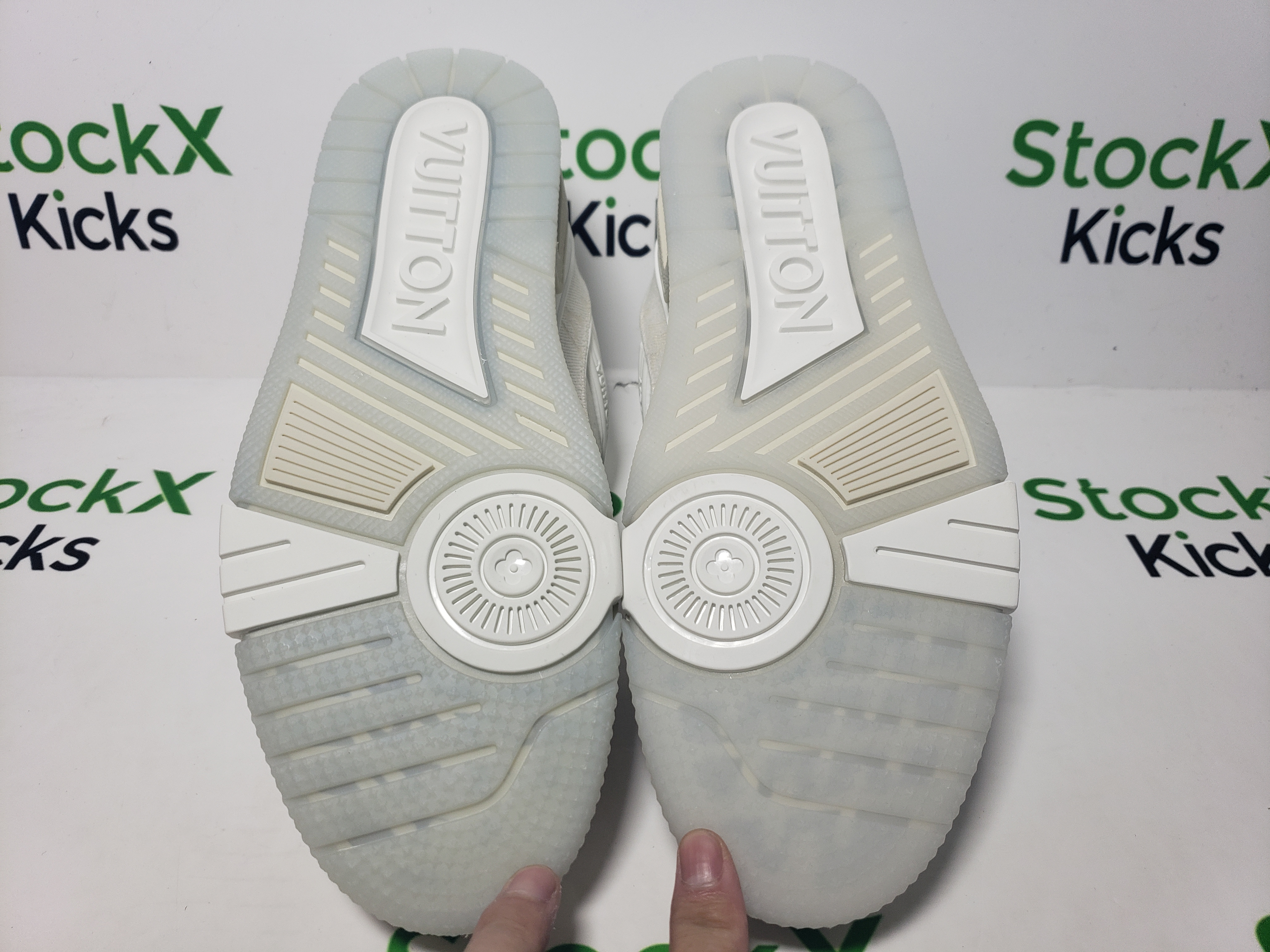 Louis Vuitton Trainer White Denim MS0241 review stockxkicks 04