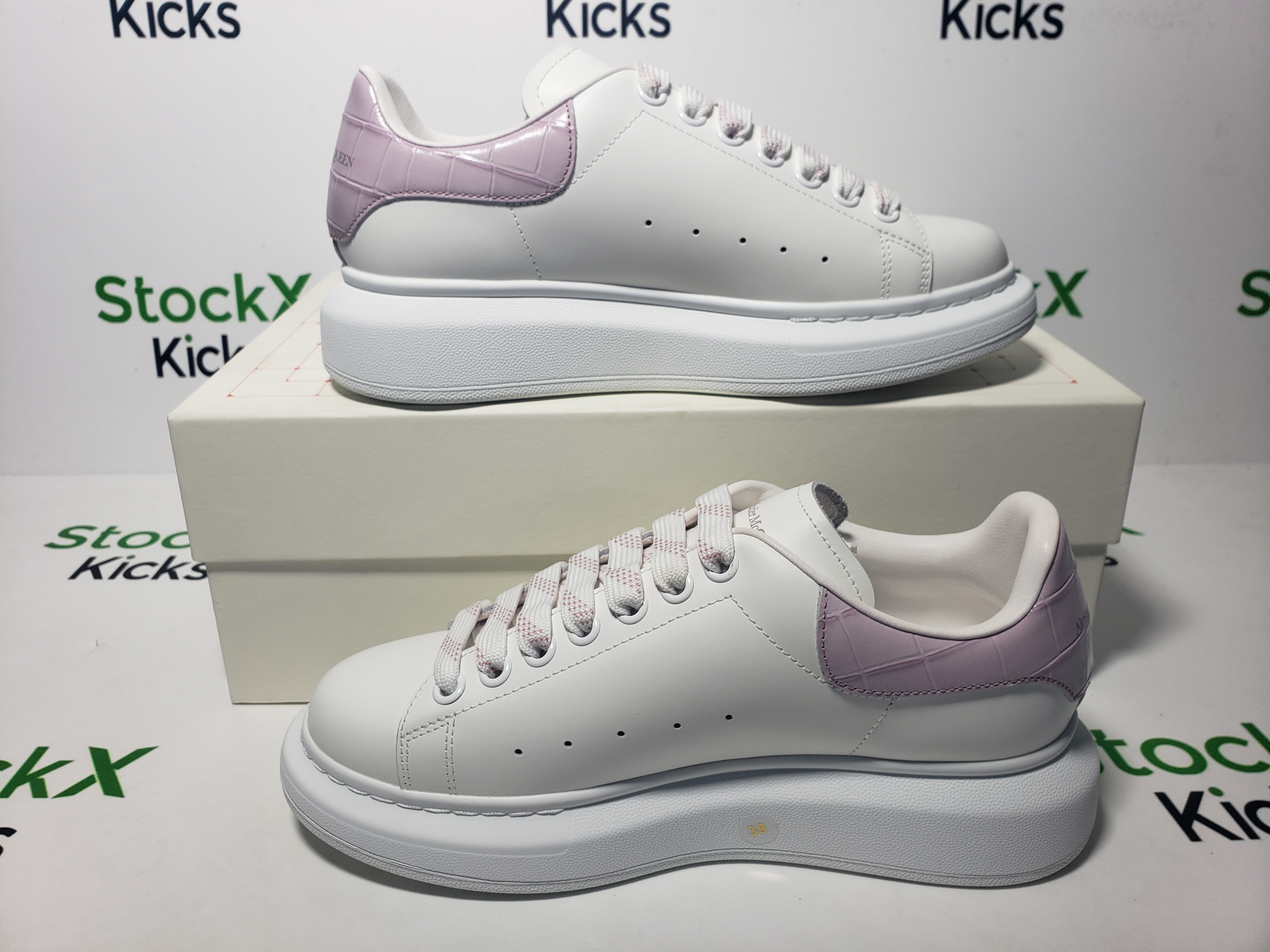 Alexander McQueen Sneaker Fen Yan Gjing review stockxkicks 06