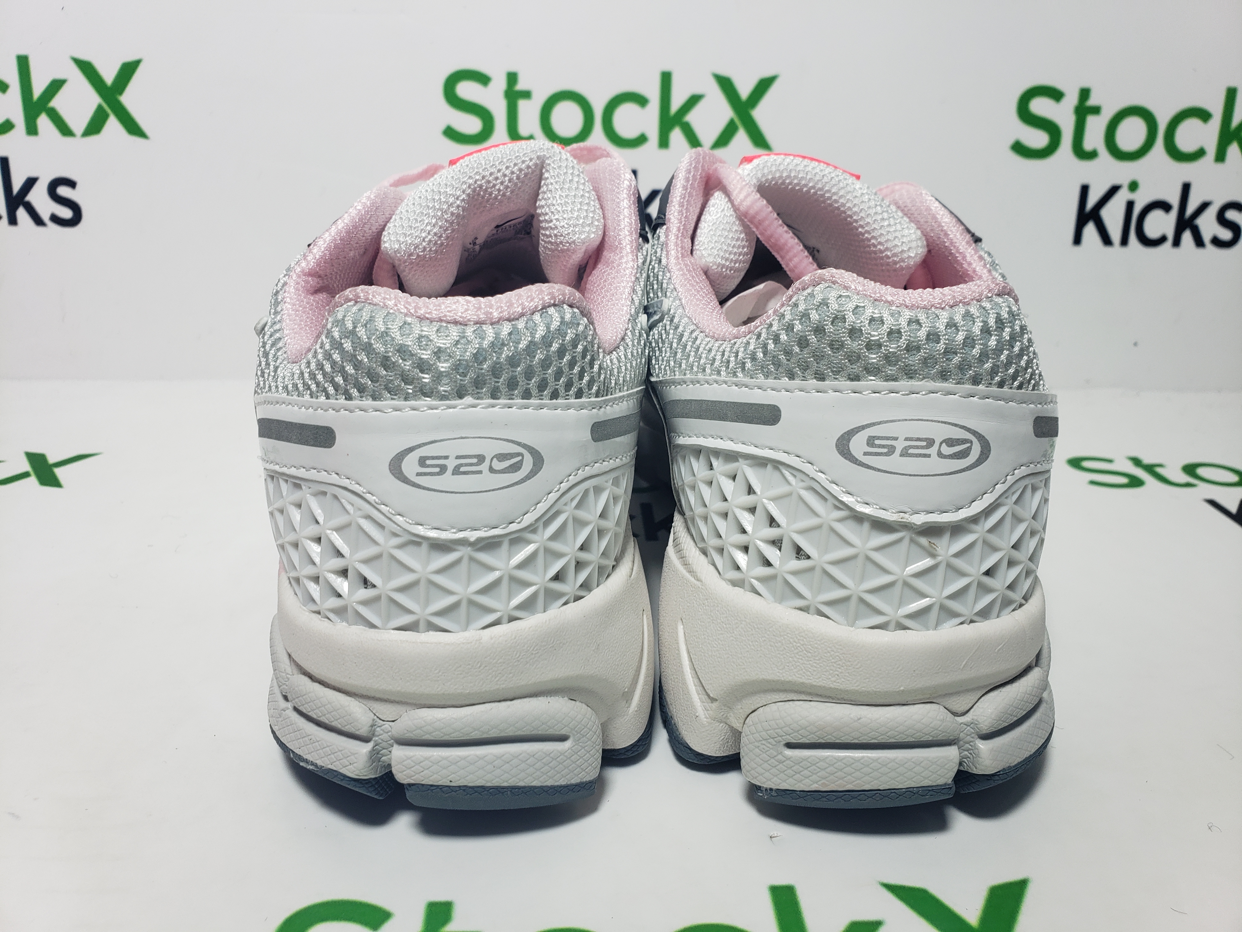 Nike Zoom Vomero 5 520 Pack White Pink (Women's) FN3695-001 review stockxkicks 02