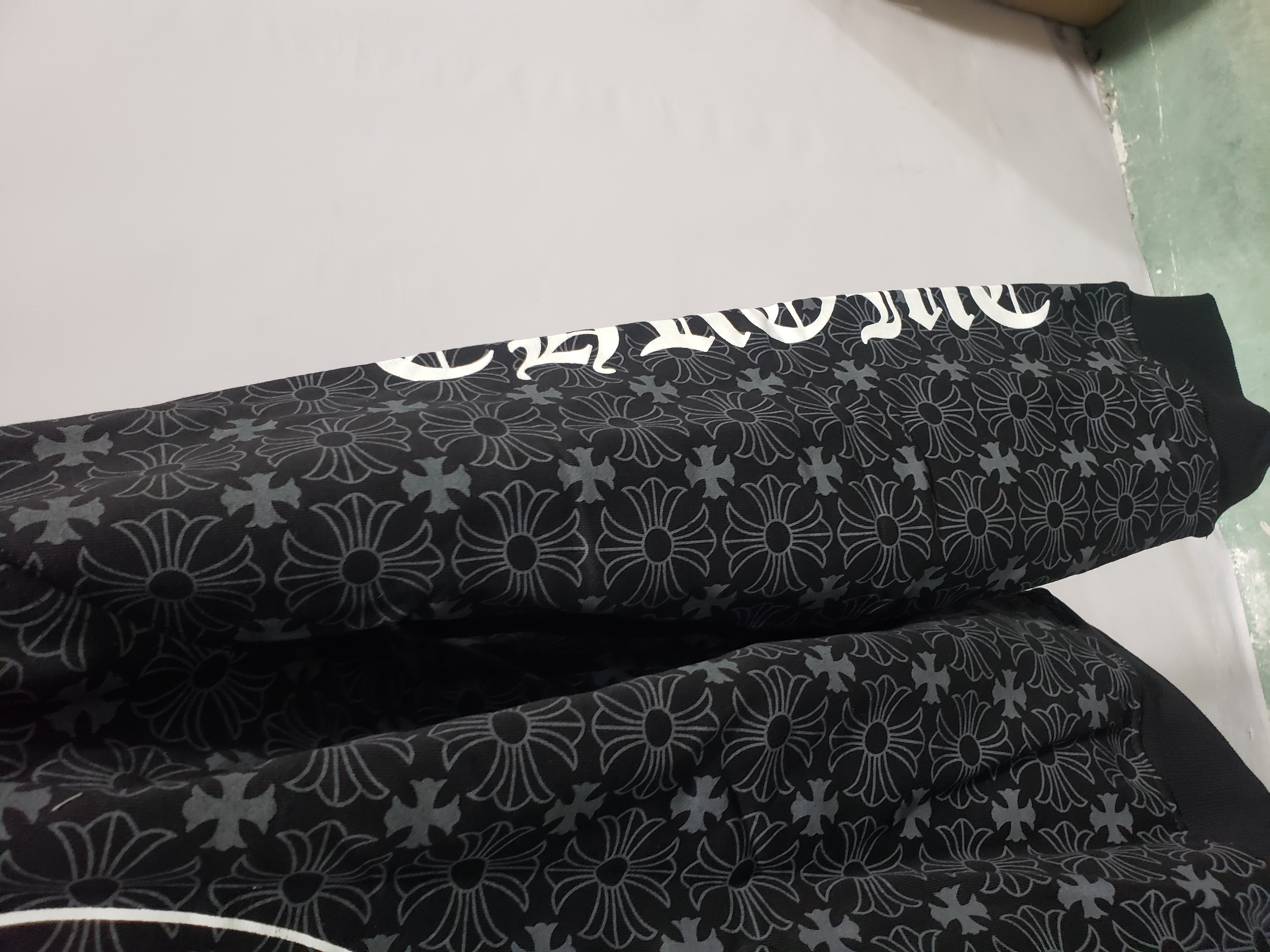 CHROME HEARTS Hoodie K5021 review Stockxkicks 06