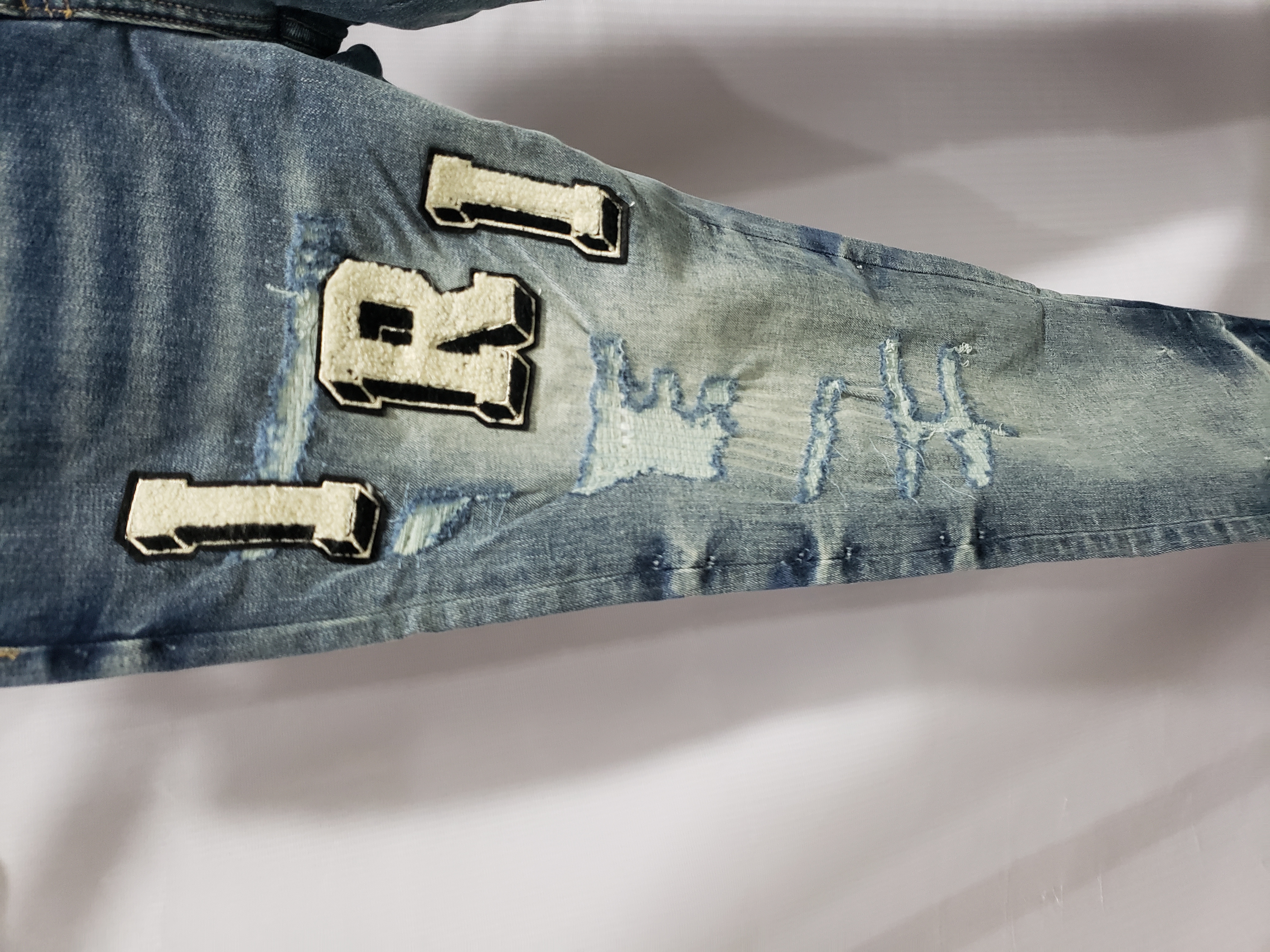 AMIRI Blue Varsity Jeans review Stockxkicks 02