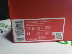 Nike Zoom Vomero 5 Photon Dust Metallic Silver FD0884-025 review Stockxkicks 01