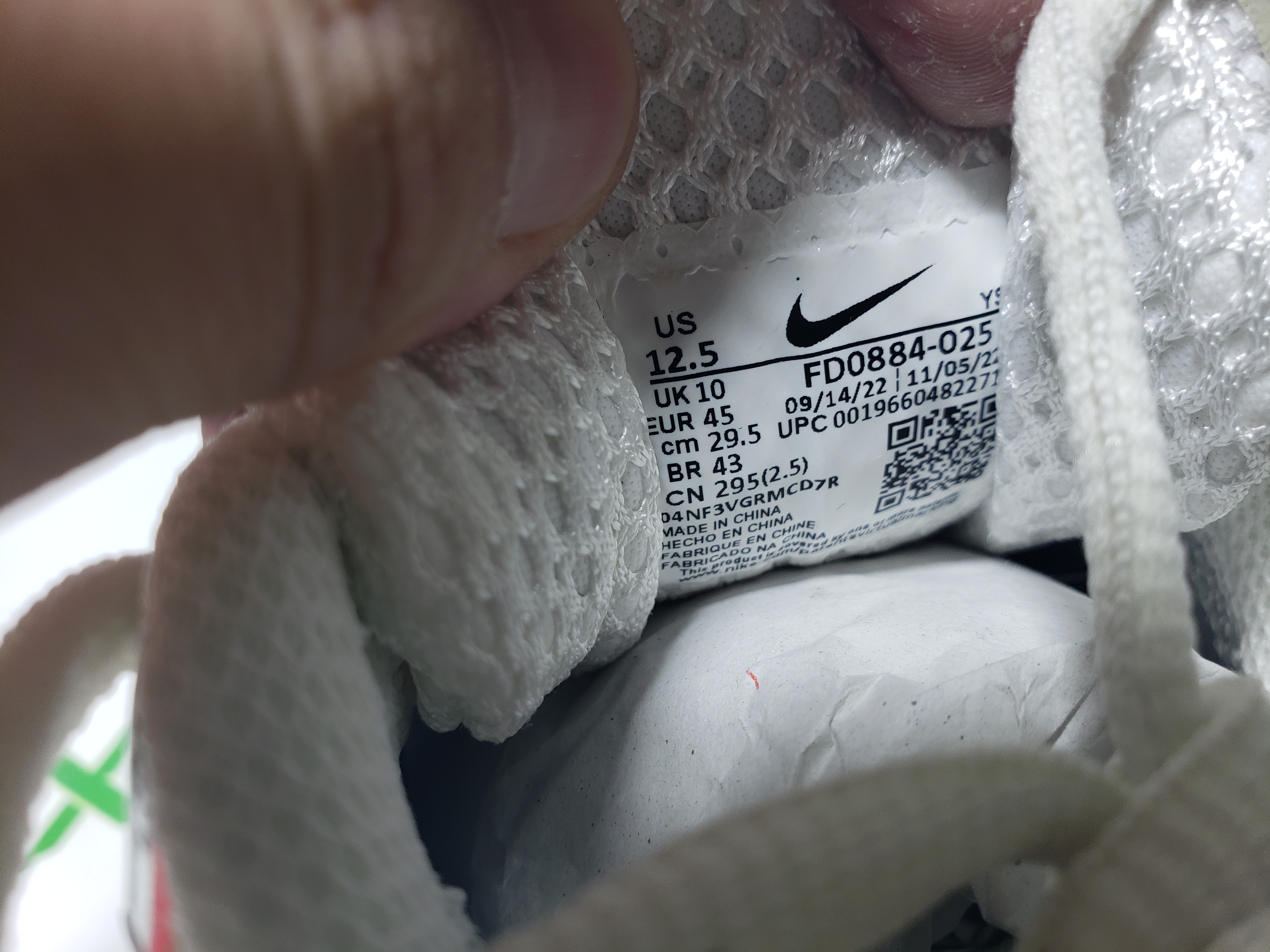 Nike Zoom Vomero 5 Photon Dust Metallic Silver FD0884-025 review Stockxkicks 03