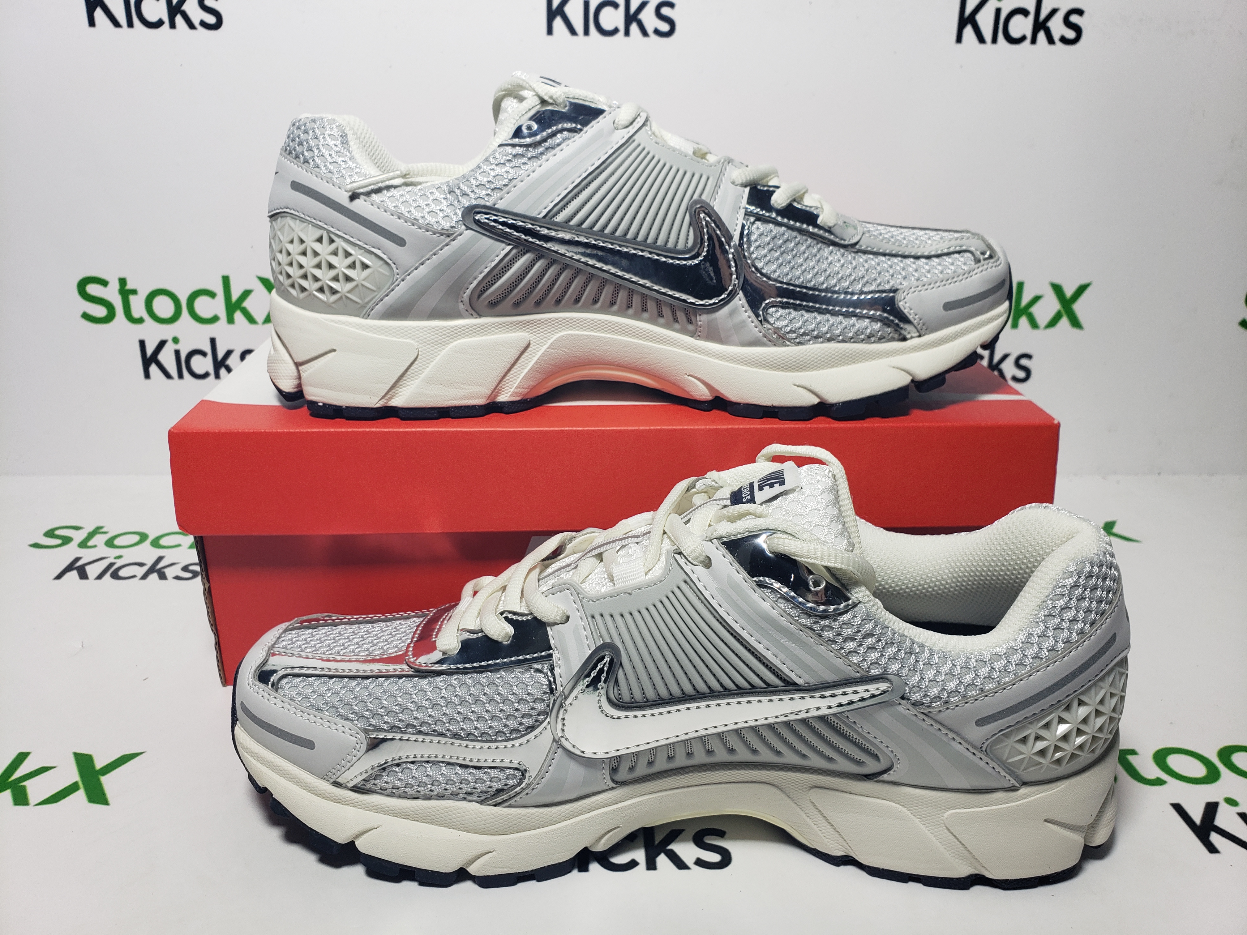 Nike Zoom Vomero 5 Photon Dust Metallic Silver FD0884-025 review Stockxkicks 06
