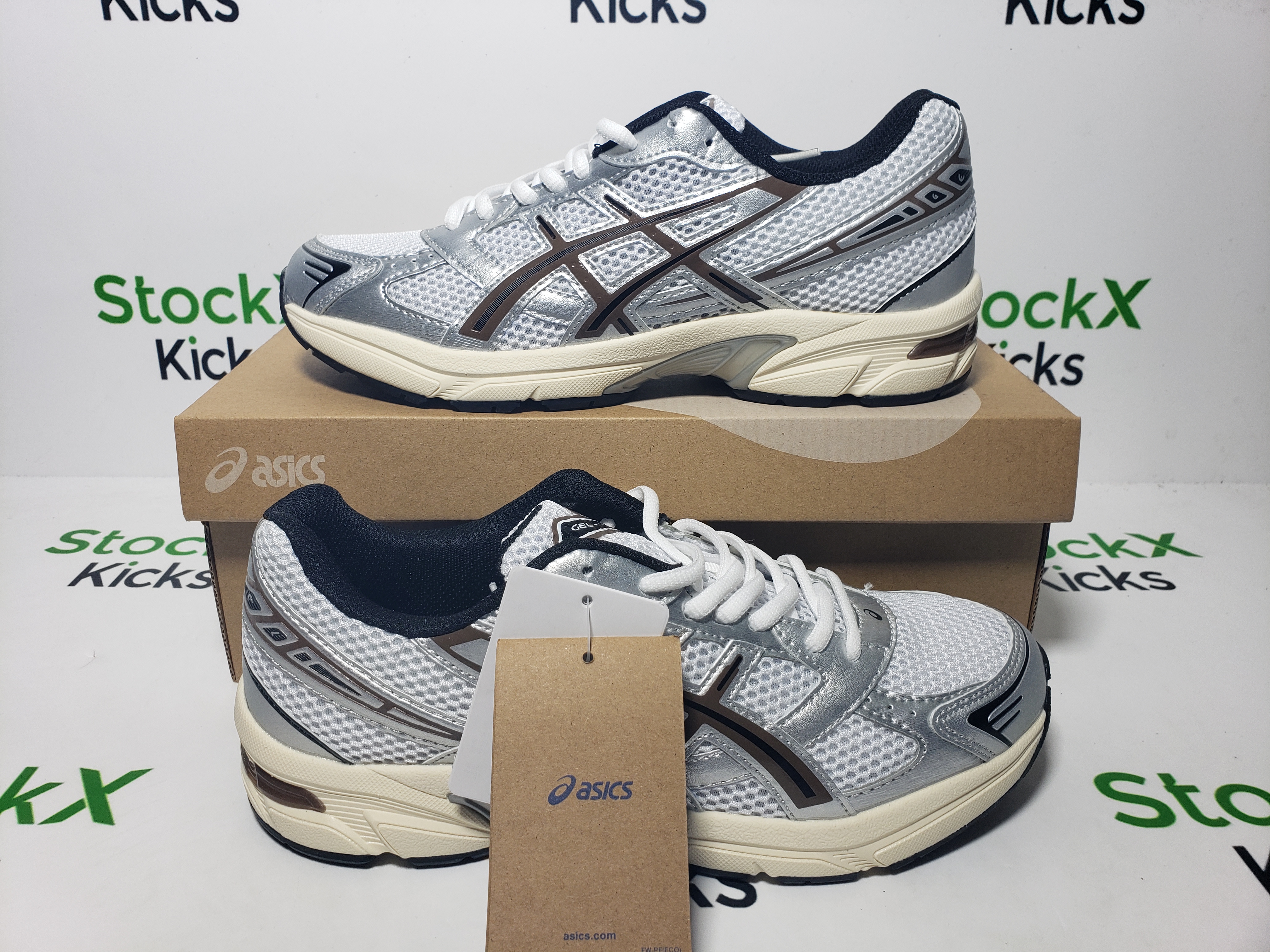 ASICS Gel-1130 Clay Canyon 1201A256-113 review Stockxkicks 05