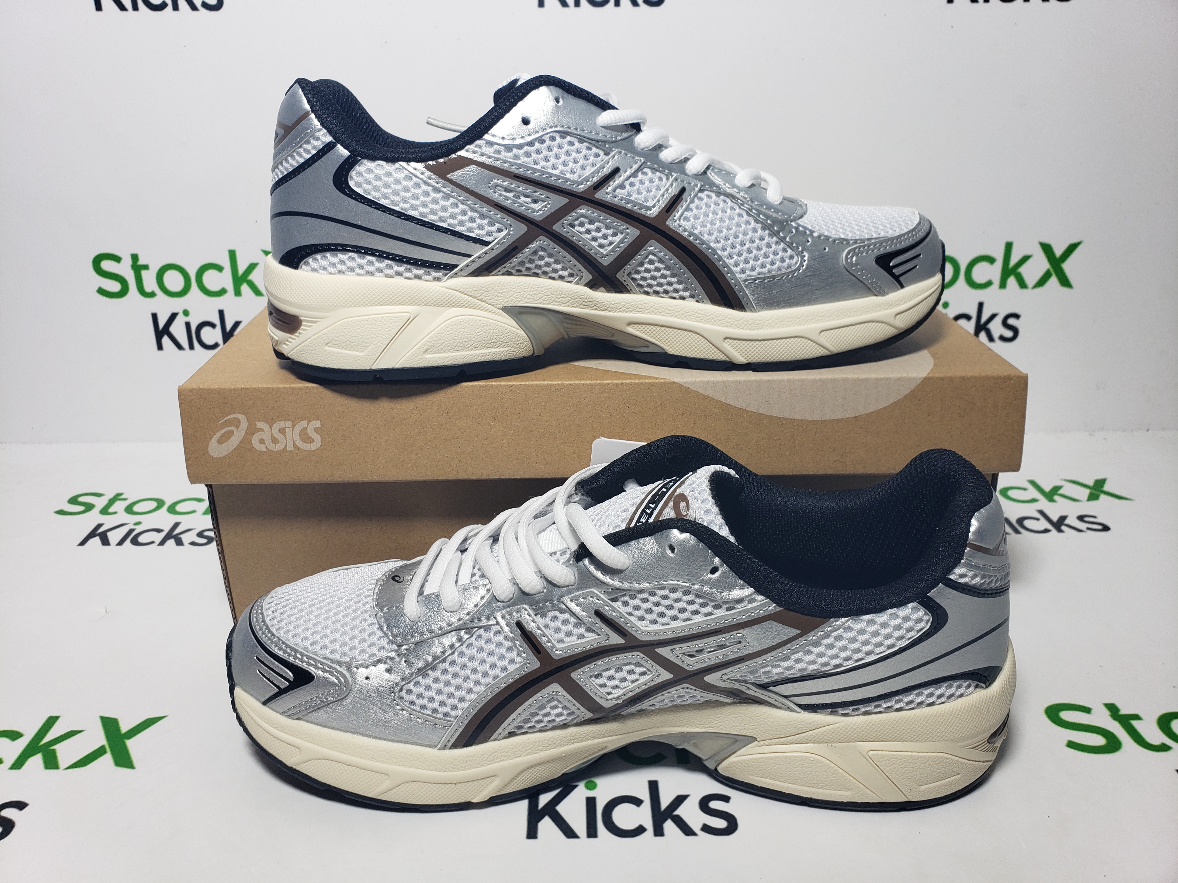 ASICS Gel-1130 Clay Canyon 1201A256-113 review Stockxkicks 06