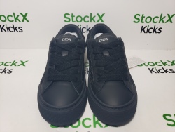 Dior B33 Sneaker Black Smooth Calfskin Oblique Raised Embroidery 3SN303ZYQ_H900 review Stockxkicks 02
