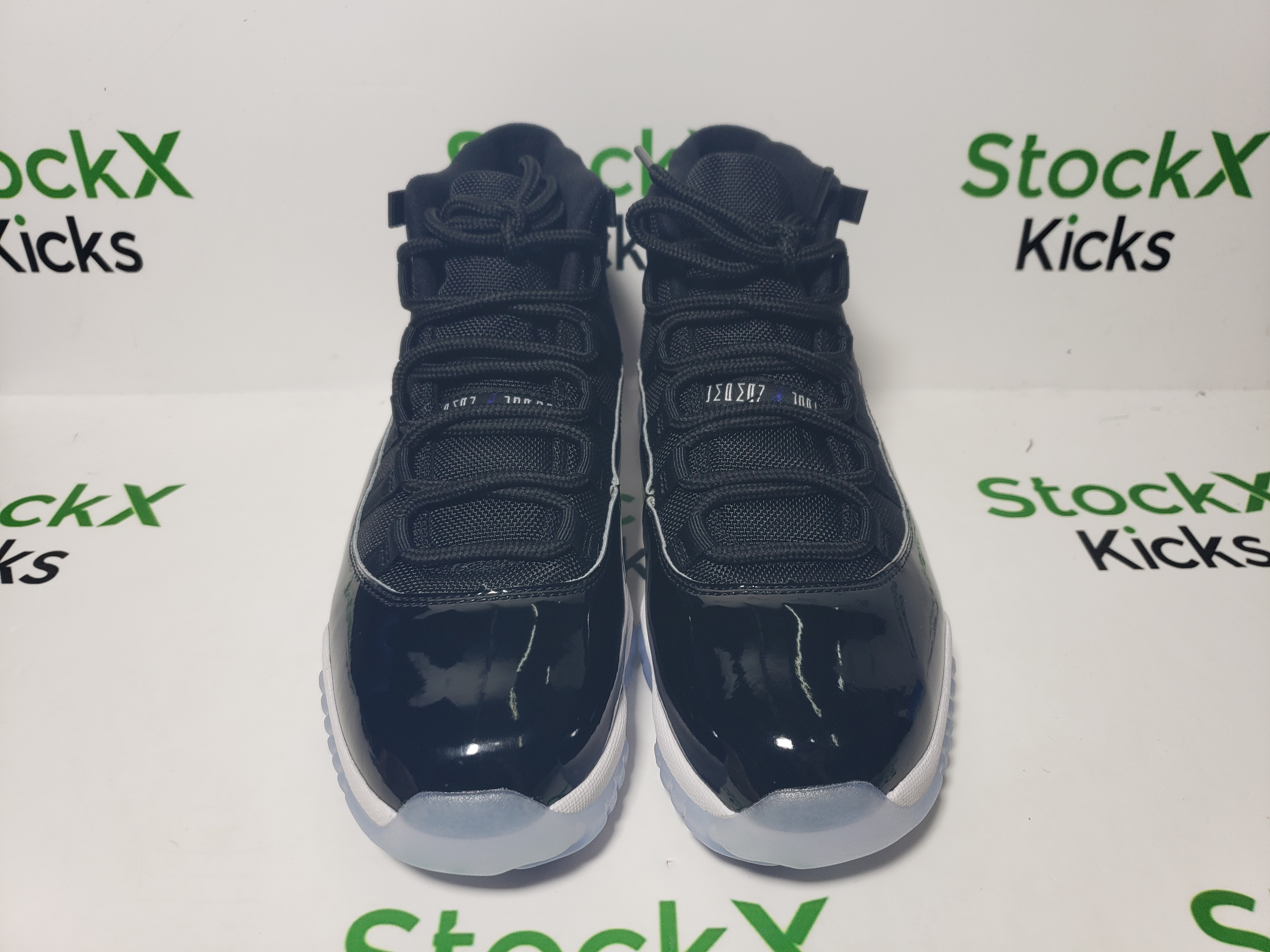 PK God Batch Air Jordan 11 Retro Space Jam (2016) 378037-003  review Stockxkicks 01