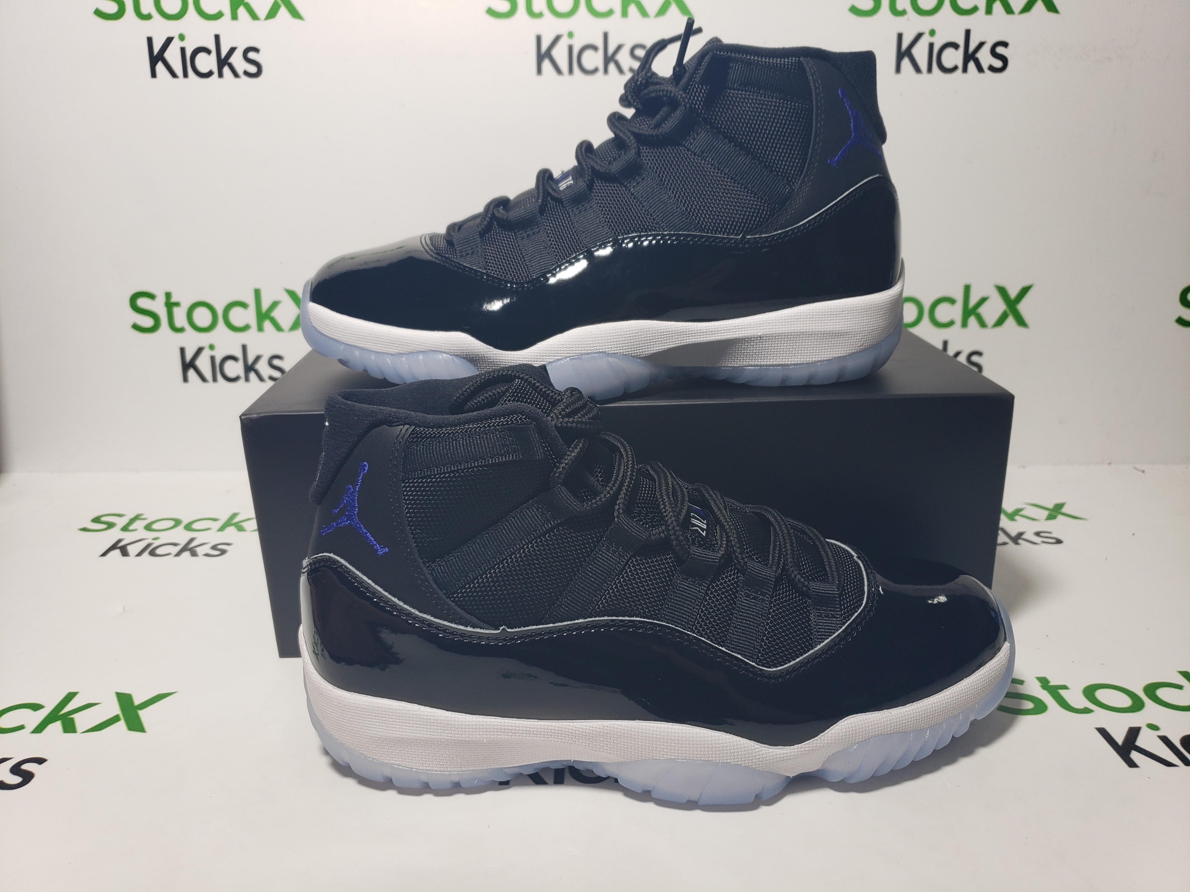 PK God Batch Air Jordan 11 Retro Space Jam (2016) 378037-003  review Stockxkicks 05