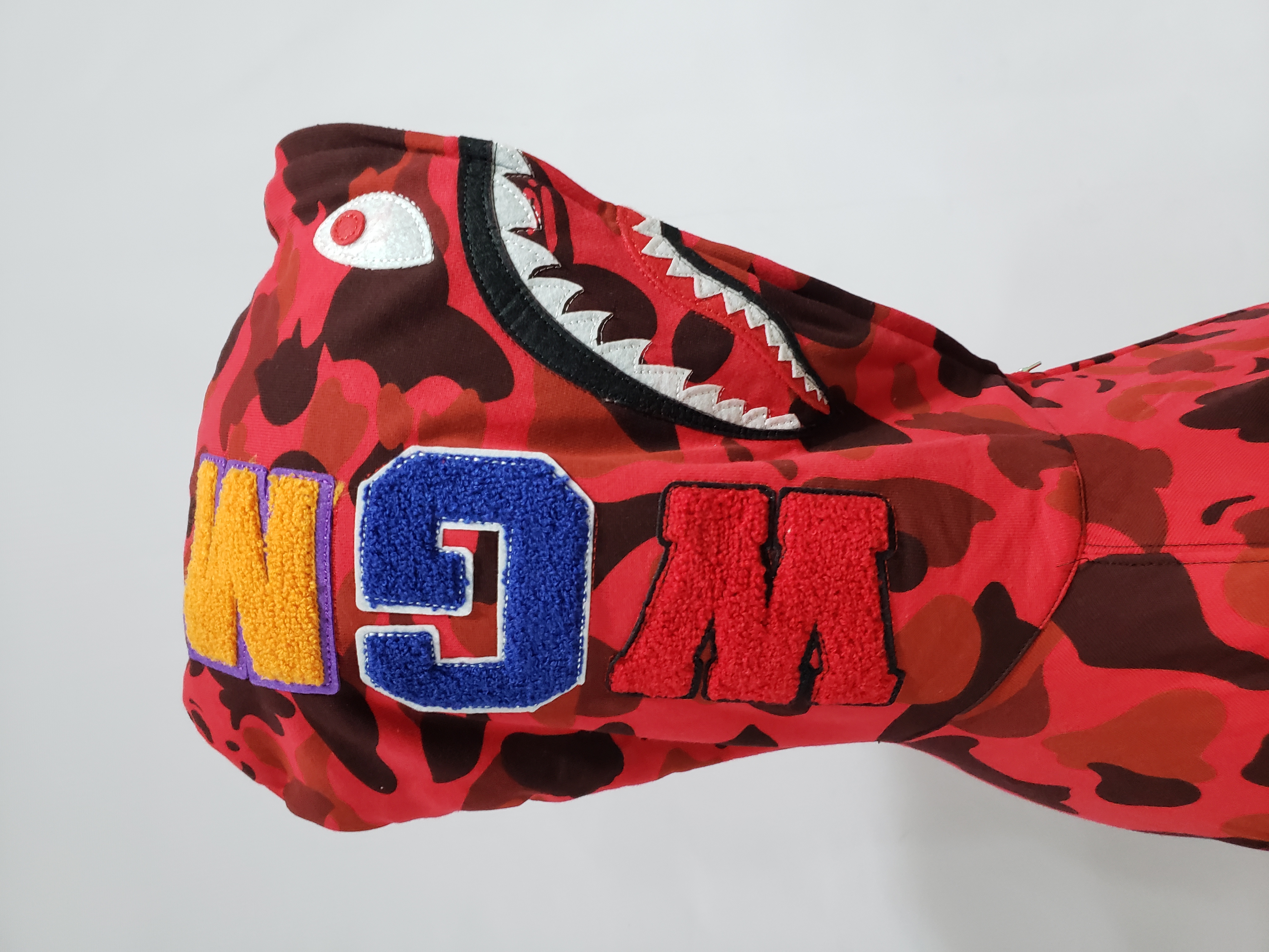 BAPE Color Camo Shark Zip Hoodie Red 4580793322511 review Stockxkicks 02