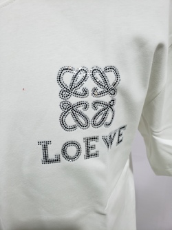 Loewe 24ss Hot diamond Four-Leaf Clover T-Shirt White review Stockxkicks 03