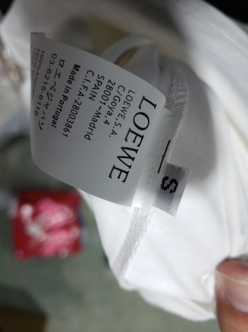 Loewe 24ss Hot diamond Four-Leaf Clover T-Shirt White review 