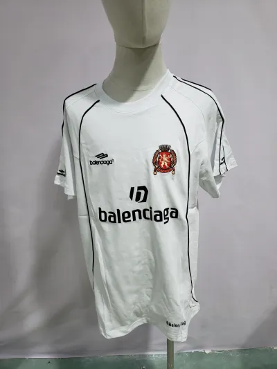 Balenciaga Miami Soccer T-Shirt Oversized White review Stockxkicks 01
