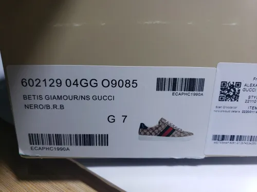Gucci Ace sneaker with Web Beige And Ebony GG Supreme 760775 FACMZ 9746 review 