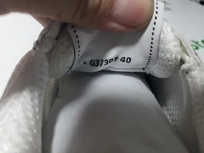 Chanel CC Logo Sneaker Black Silver review Stockxkicks 03