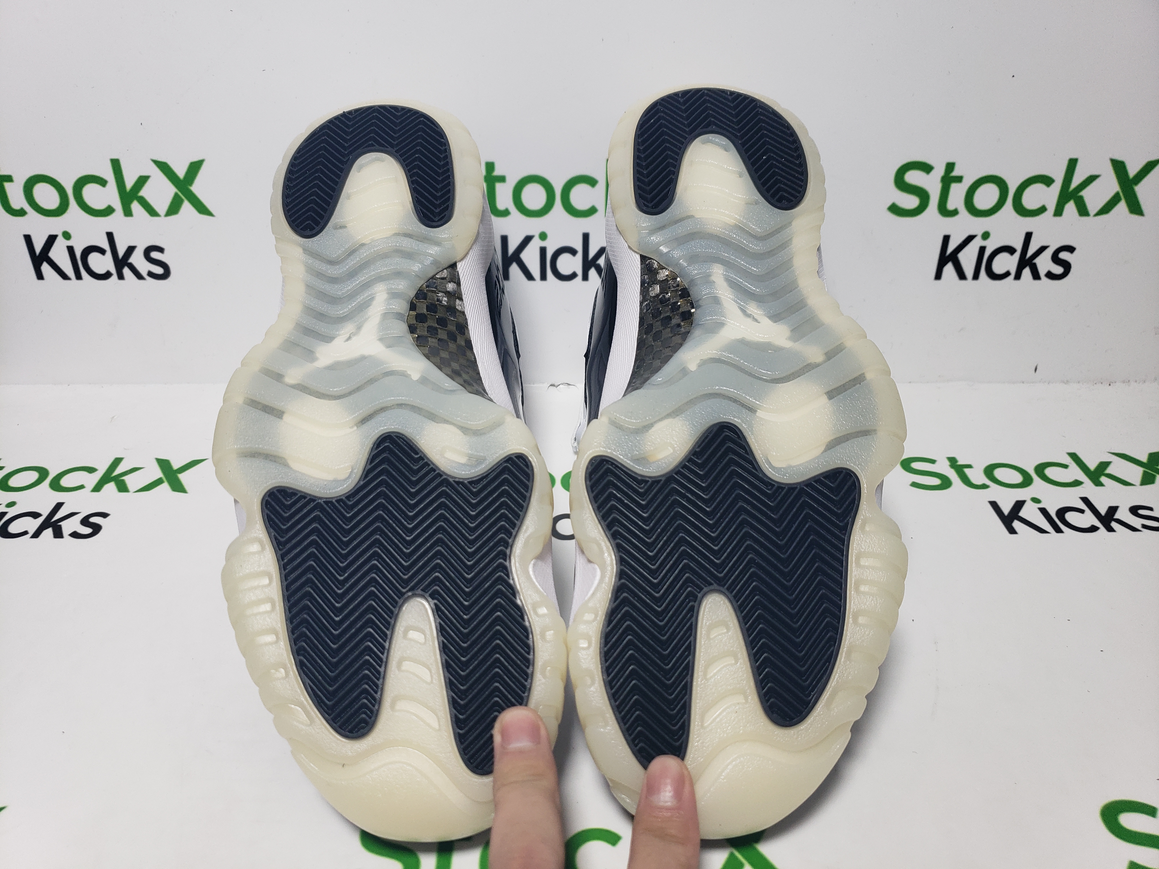 PK God Batch Nike Air Jordan 11 DMP CT8012-170 review Stockxkicks 04