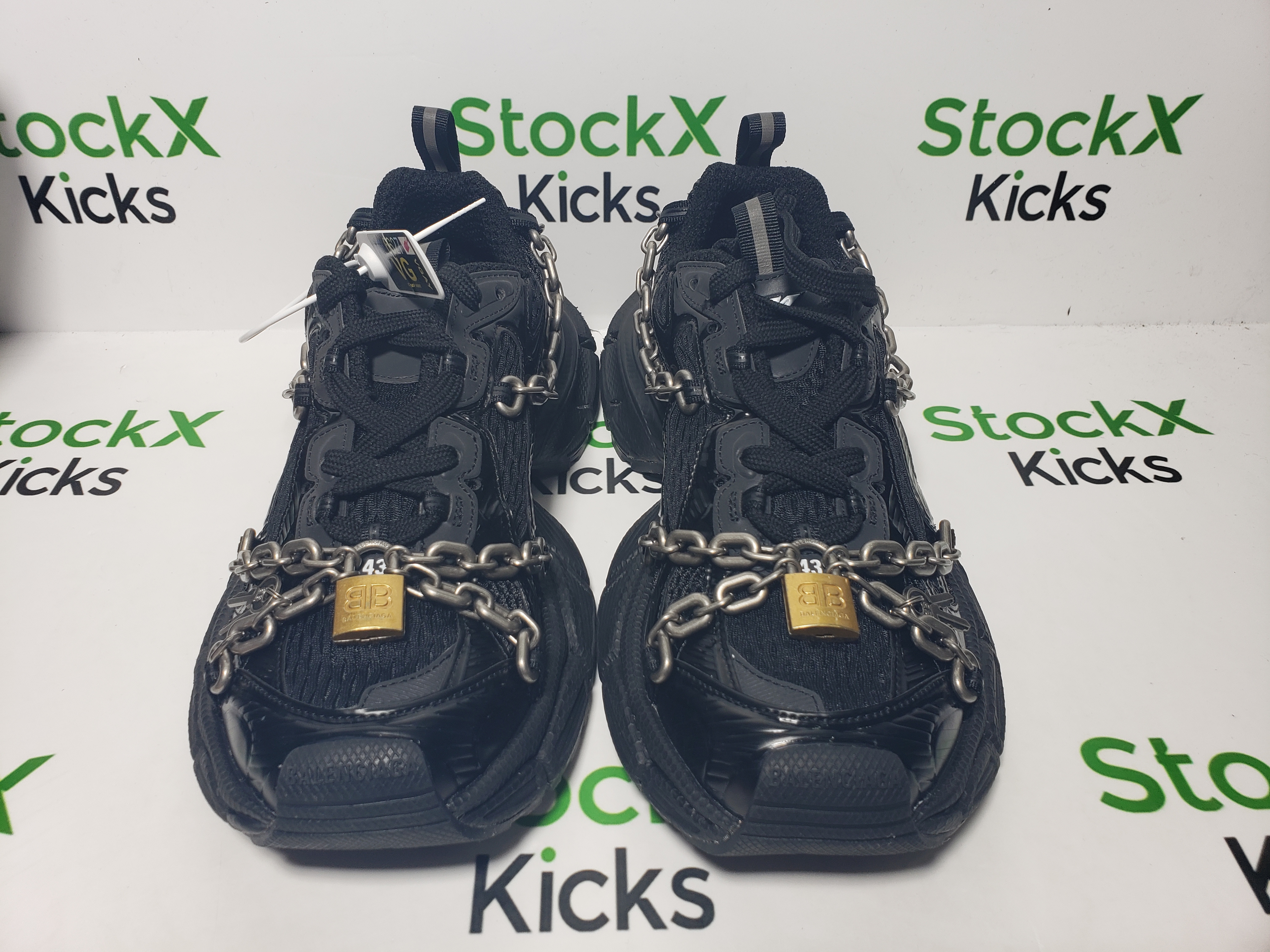 Balenciaga 3XL Sneaker Chain Black 825622W3XPL1882 review Stockxkicks 01