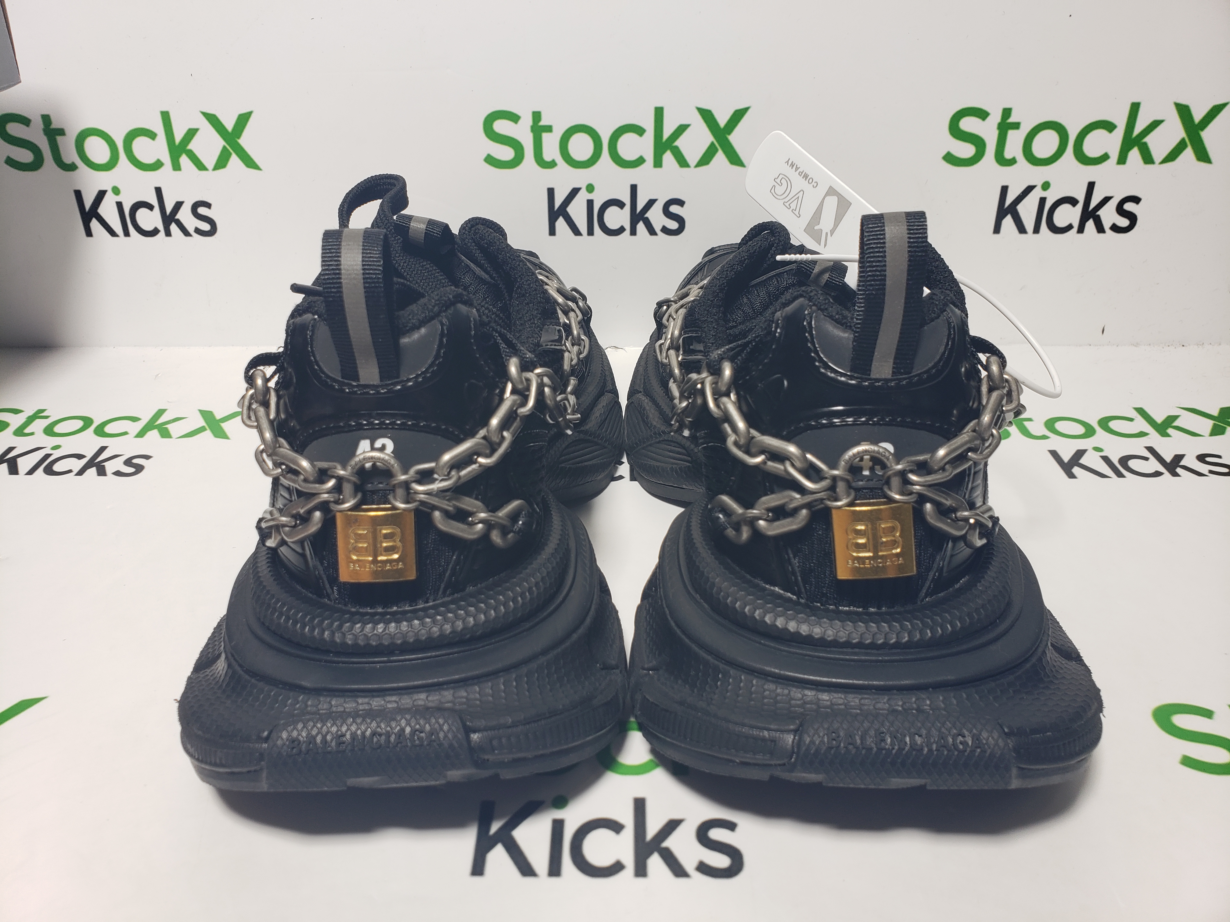 Balenciaga 3XL Sneaker Chain Black 825622W3XPL1882 review Stockxkicks 02