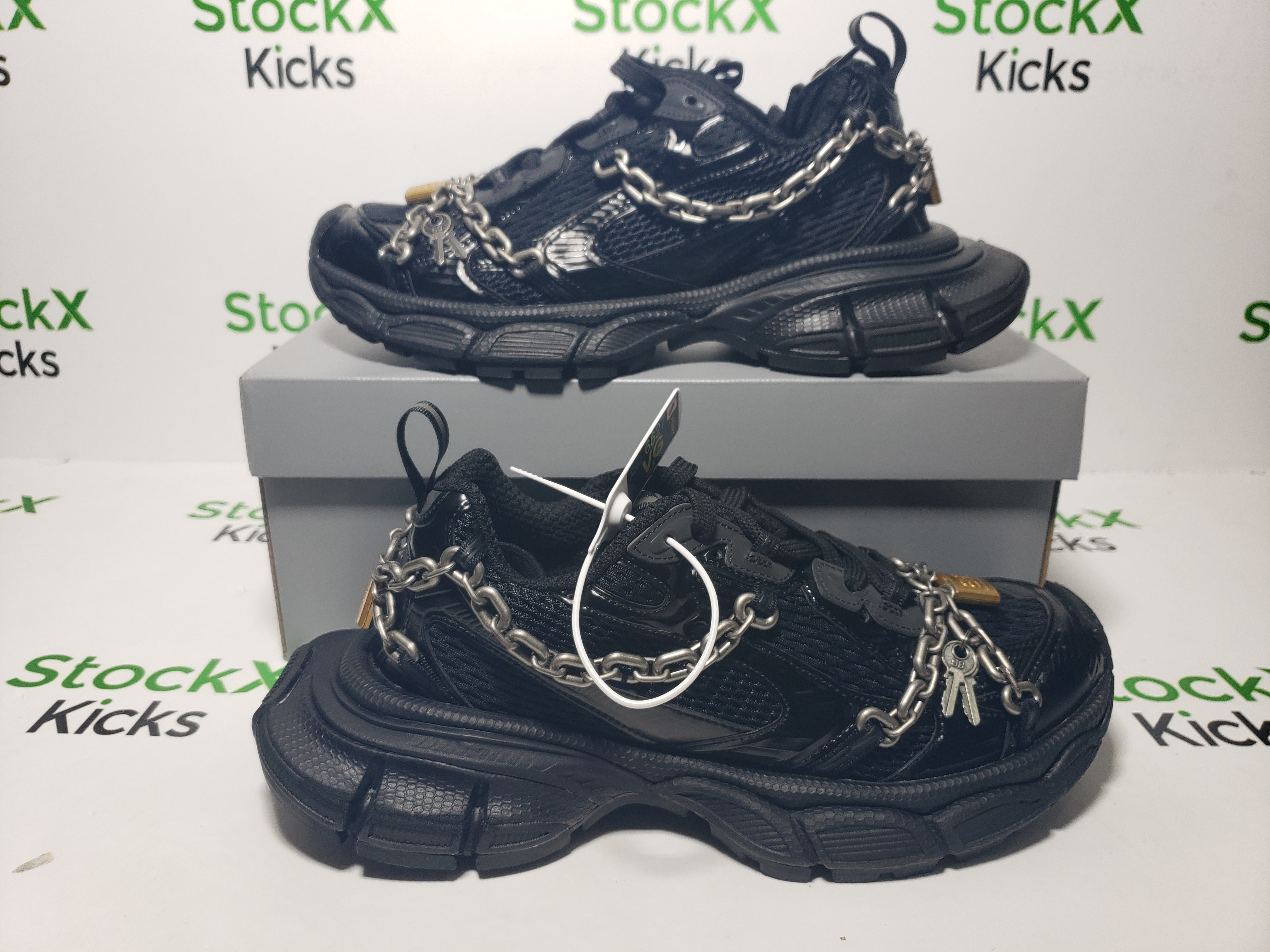Balenciaga 3XL Sneaker Chain Black 825622W3XPL1882 review Stockxkicks 05