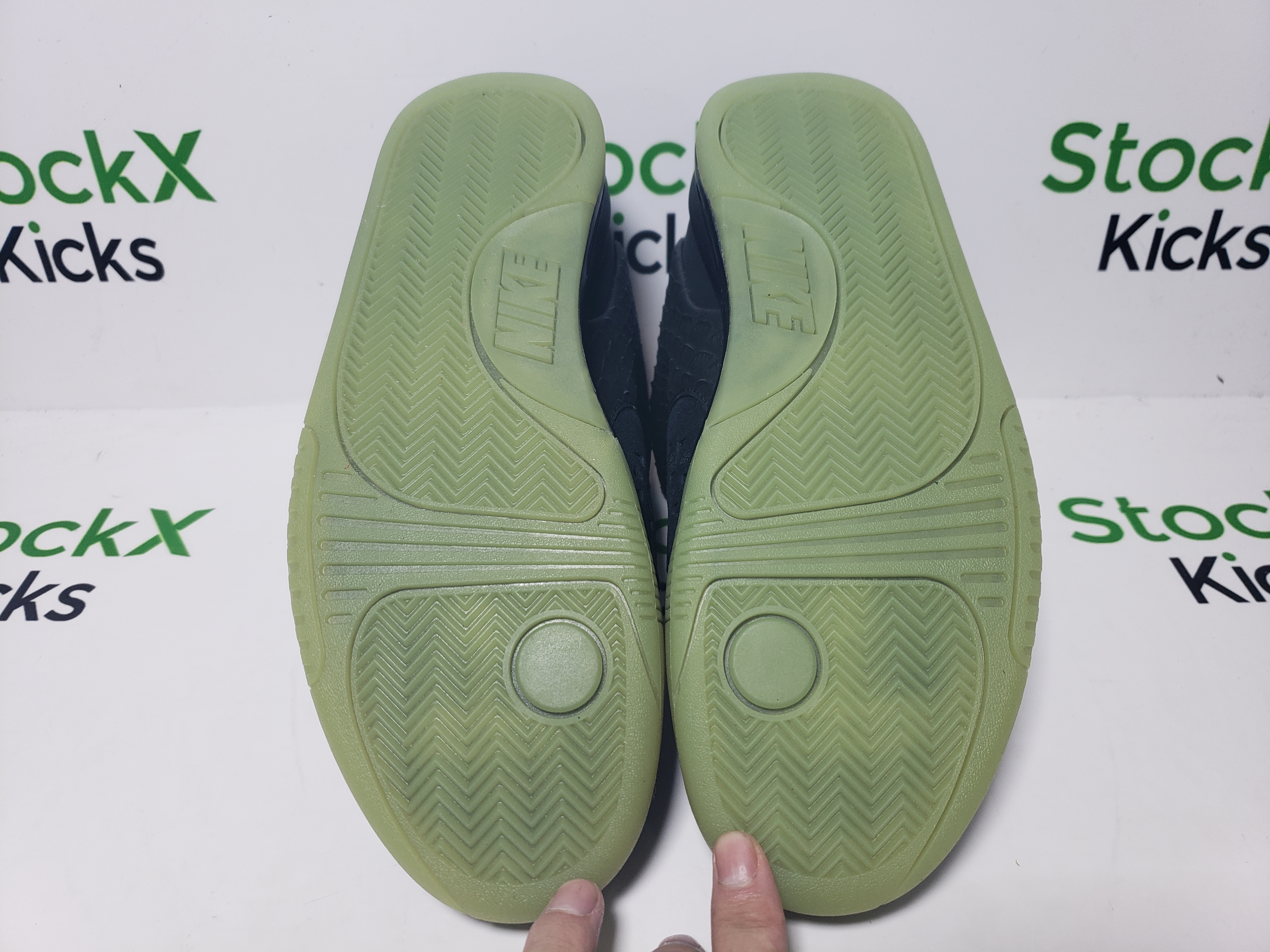 Nike Air Yeezy 2 Solar Red 508214-006 review Stockxkicks 04