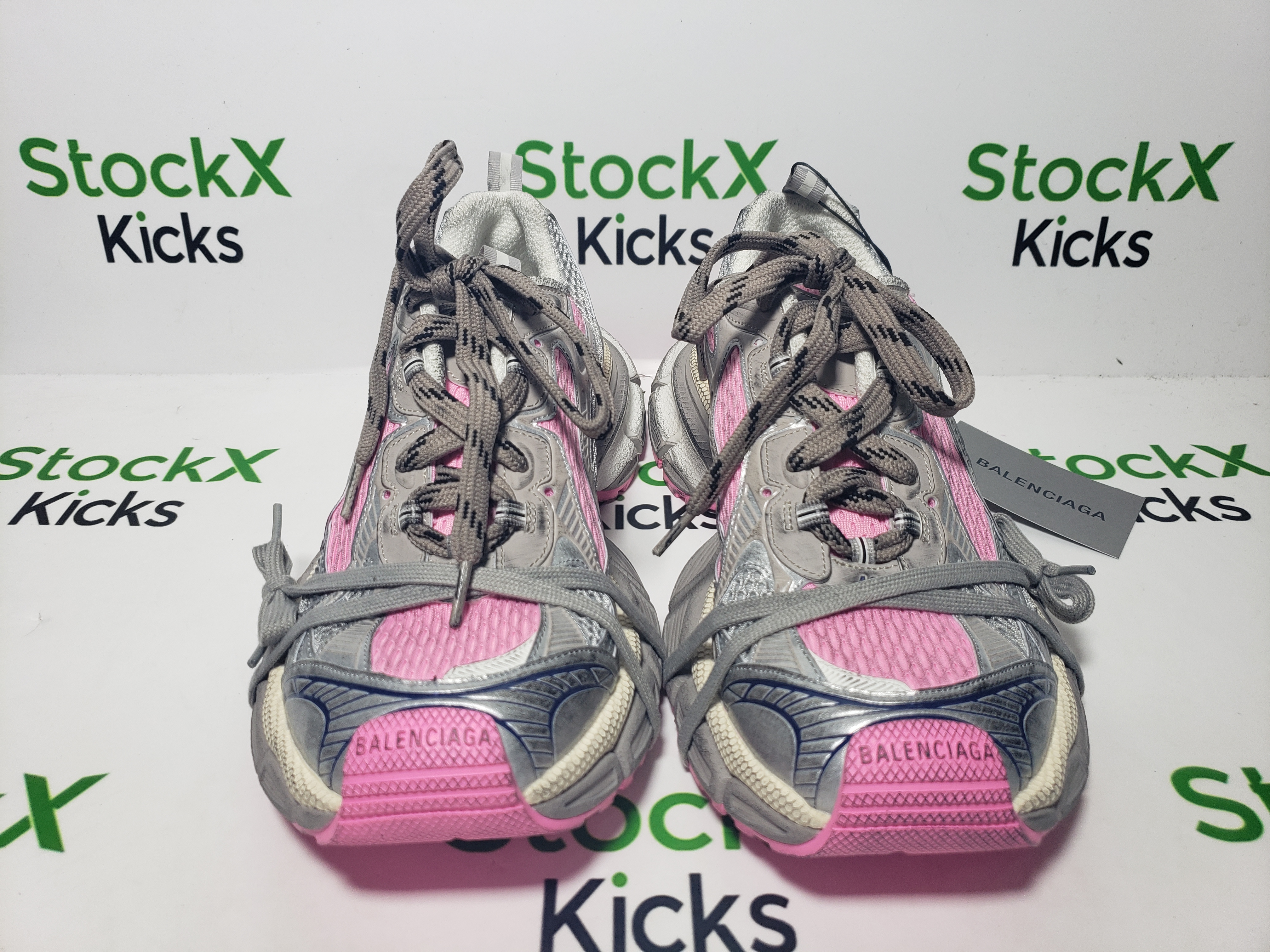 Balenciaga 3XL Sneaker Silver Pink 734731 W3XL5 9050 review Stockxkicks 01