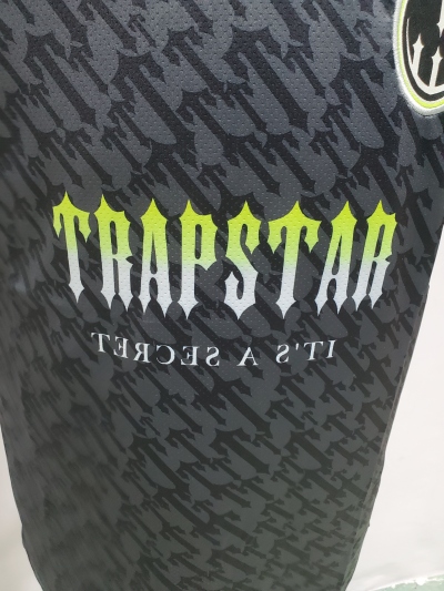 Trapstar Football Jersey T-Shirt PT950621 review Stockxkicks 02
