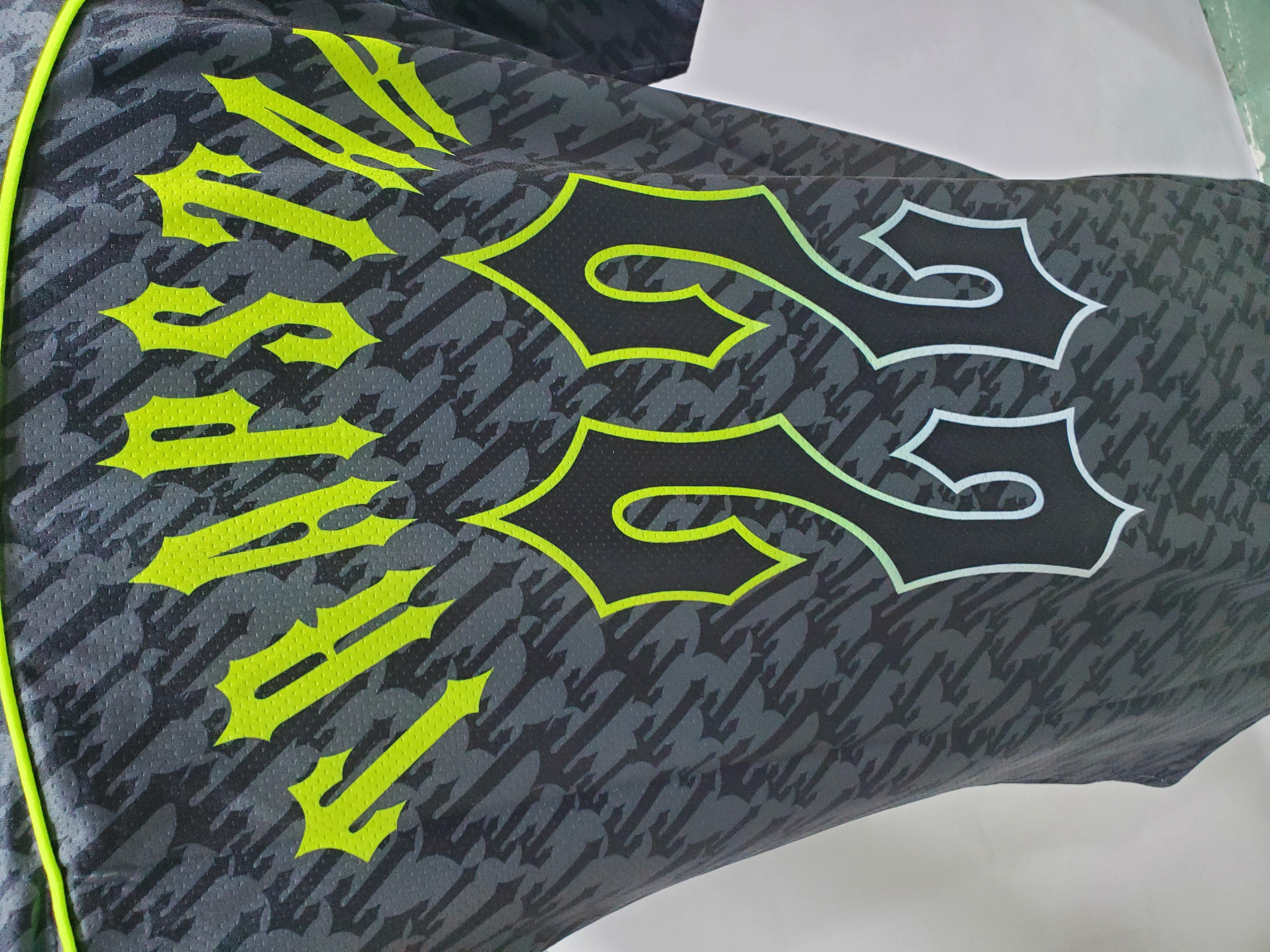 Trapstar Football Jersey T-Shirt PT950621 review Stockxkicks 04