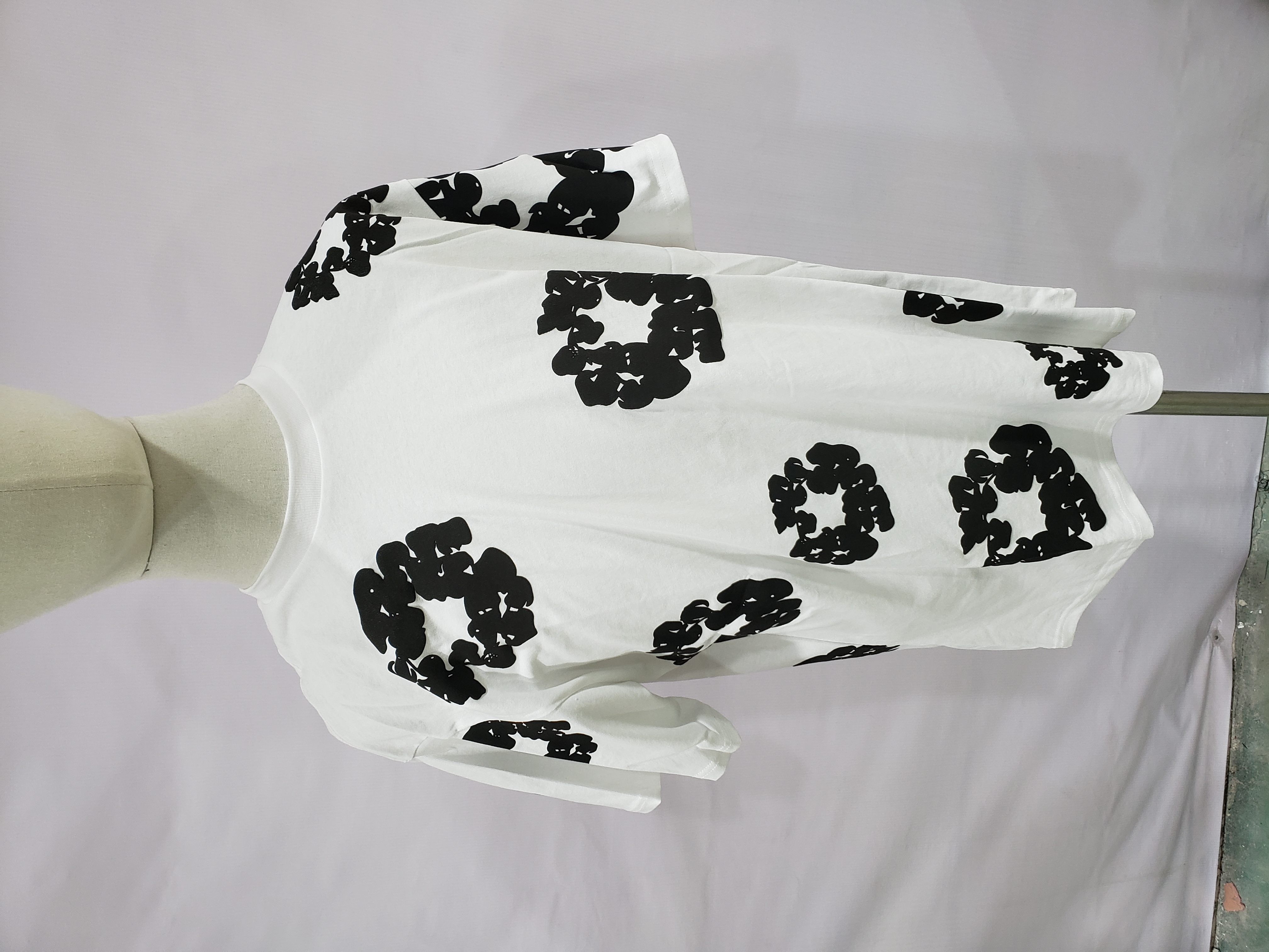 Denim Tears T-Shirt White EG DTT13 review Stockxkicks 01