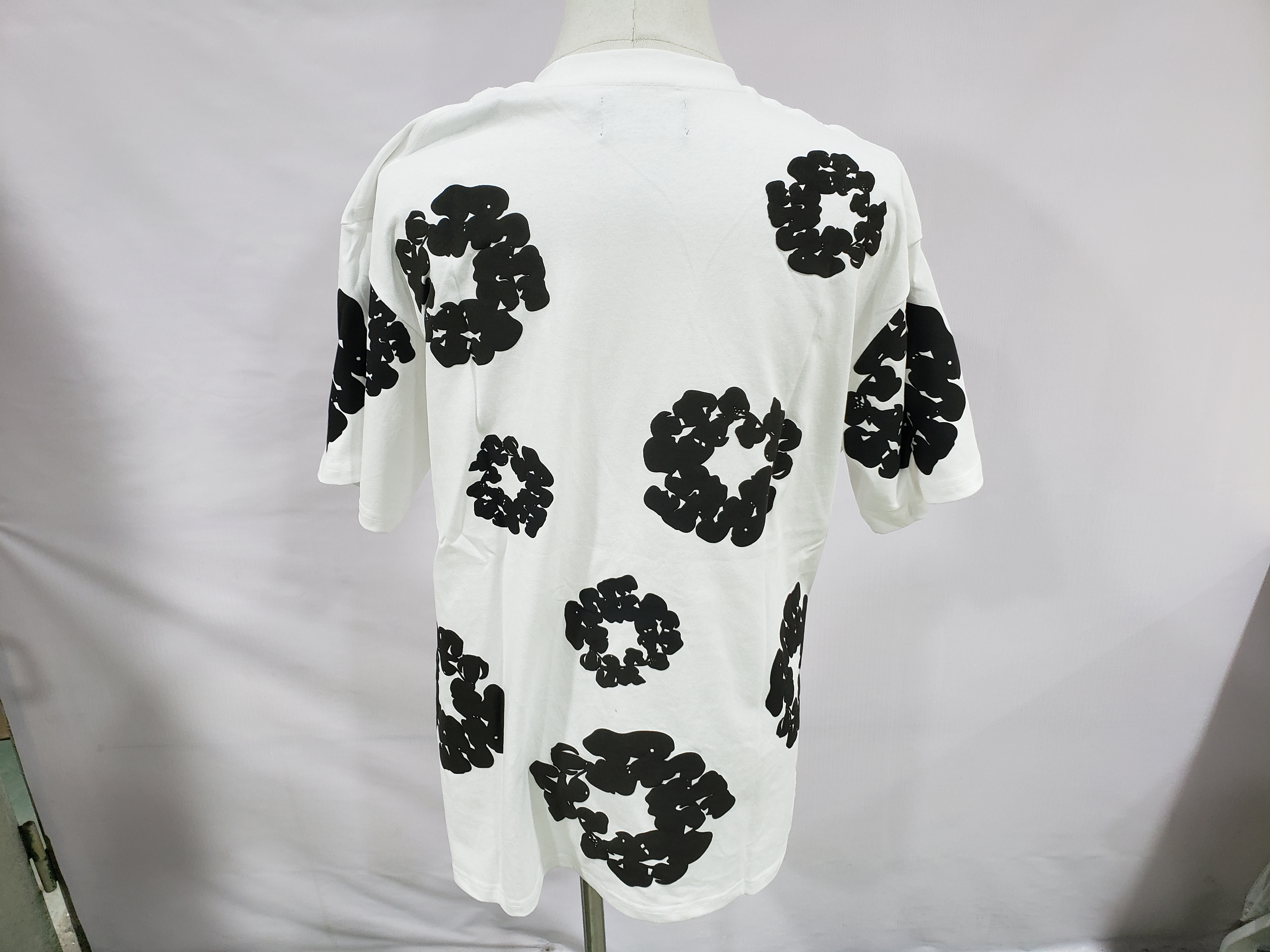 Denim Tears T-Shirt White EG DTT13 review Stockxkicks 02