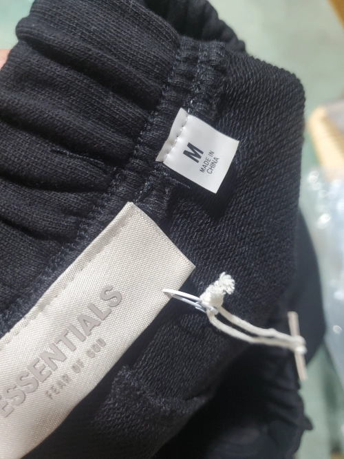 Fear of God Essentials Shorts CX58 LC8893 review 