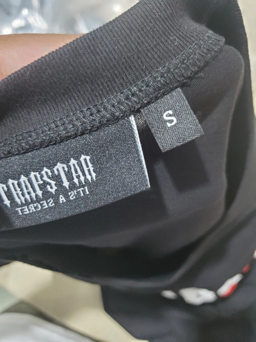 Trapstar Chenille Decoded Short Set Black/Red review 