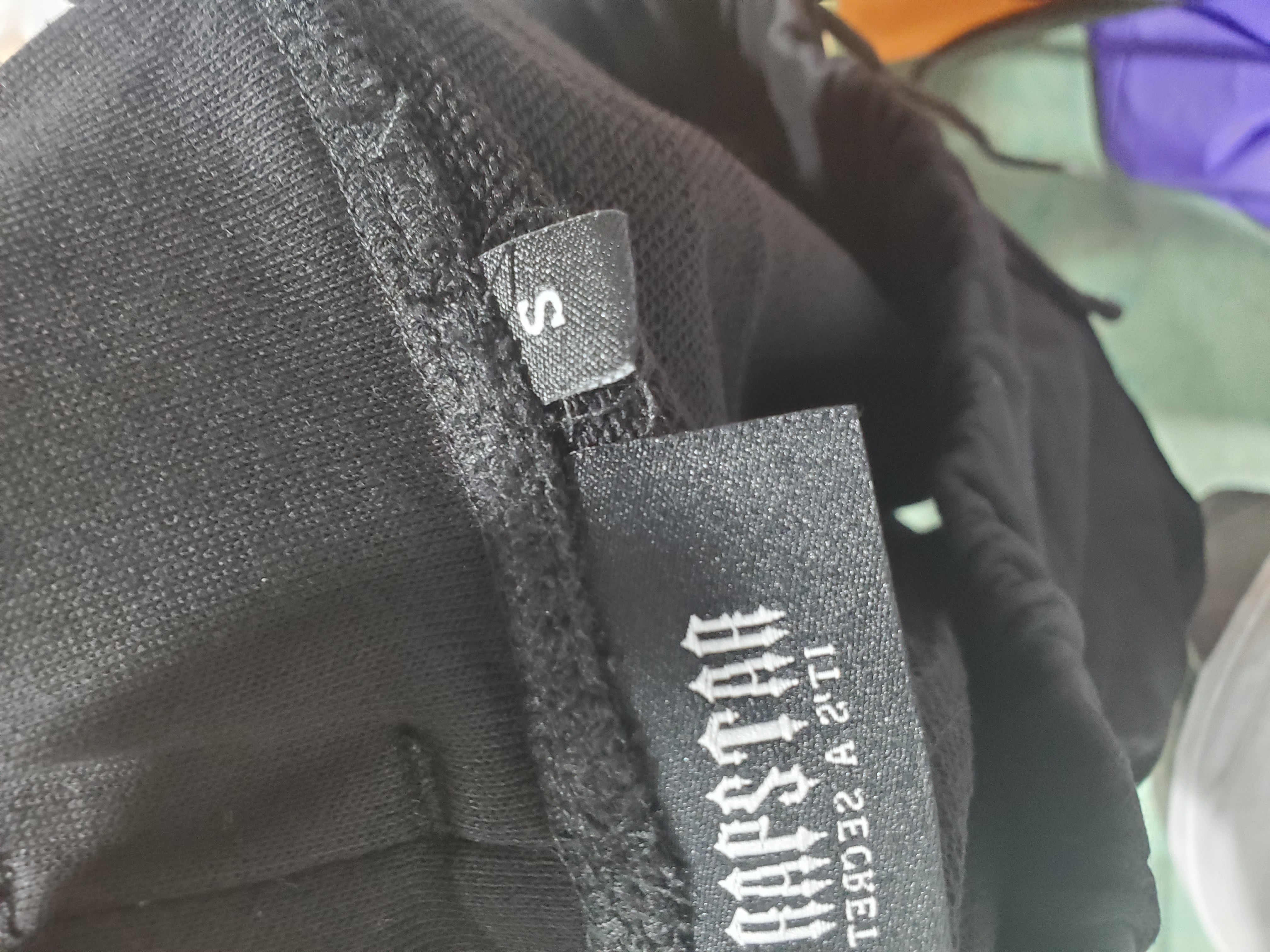 Trapstar Chenille Decoded Short Set Black/Red review Stockxkicks 04