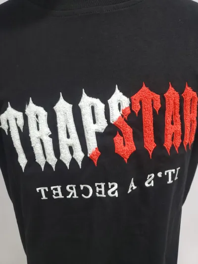 Trapstar Chenille Decoded Short Set Black/Red review Stockxkicks 02