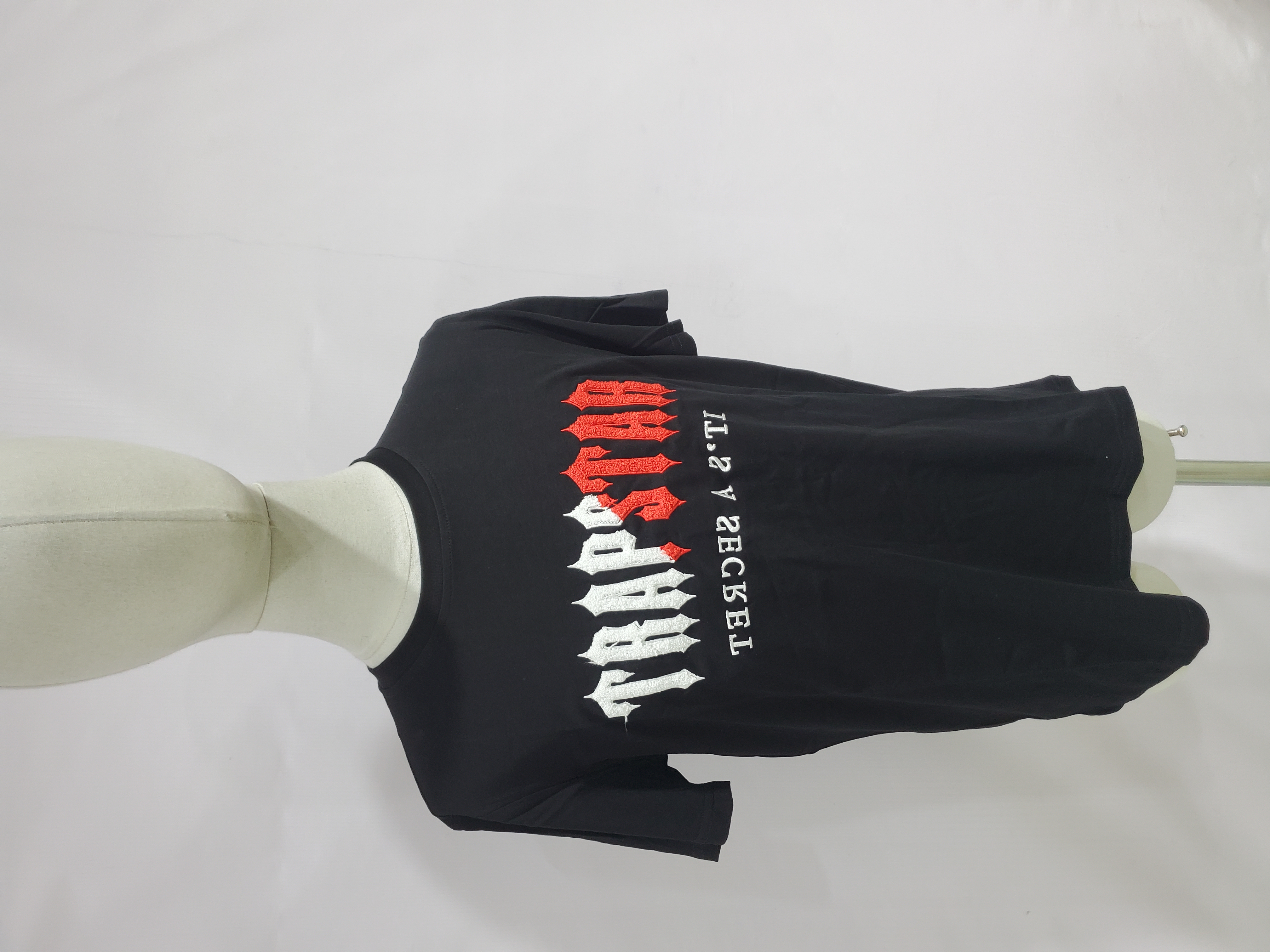 Trapstar Chenille Decoded Short Set Black/Red review Stockxkicks 01